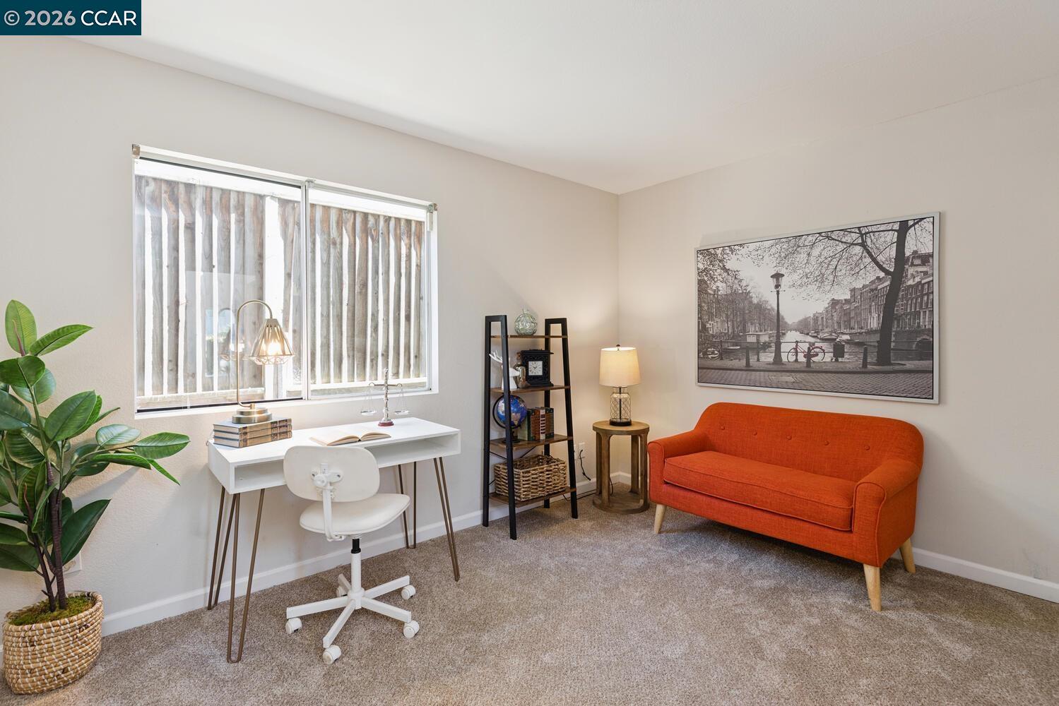 Detail Gallery Image 16 of 35 For 592 Ross Circle, Martinez,  CA 94553 - 5 Beds | 3 Baths