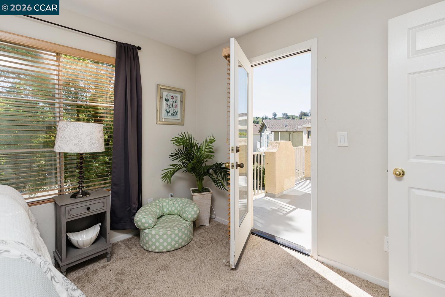 Detail Gallery Image 29 of 35 For 592 Ross Circle, Martinez,  CA 94553 - 5 Beds | 3 Baths