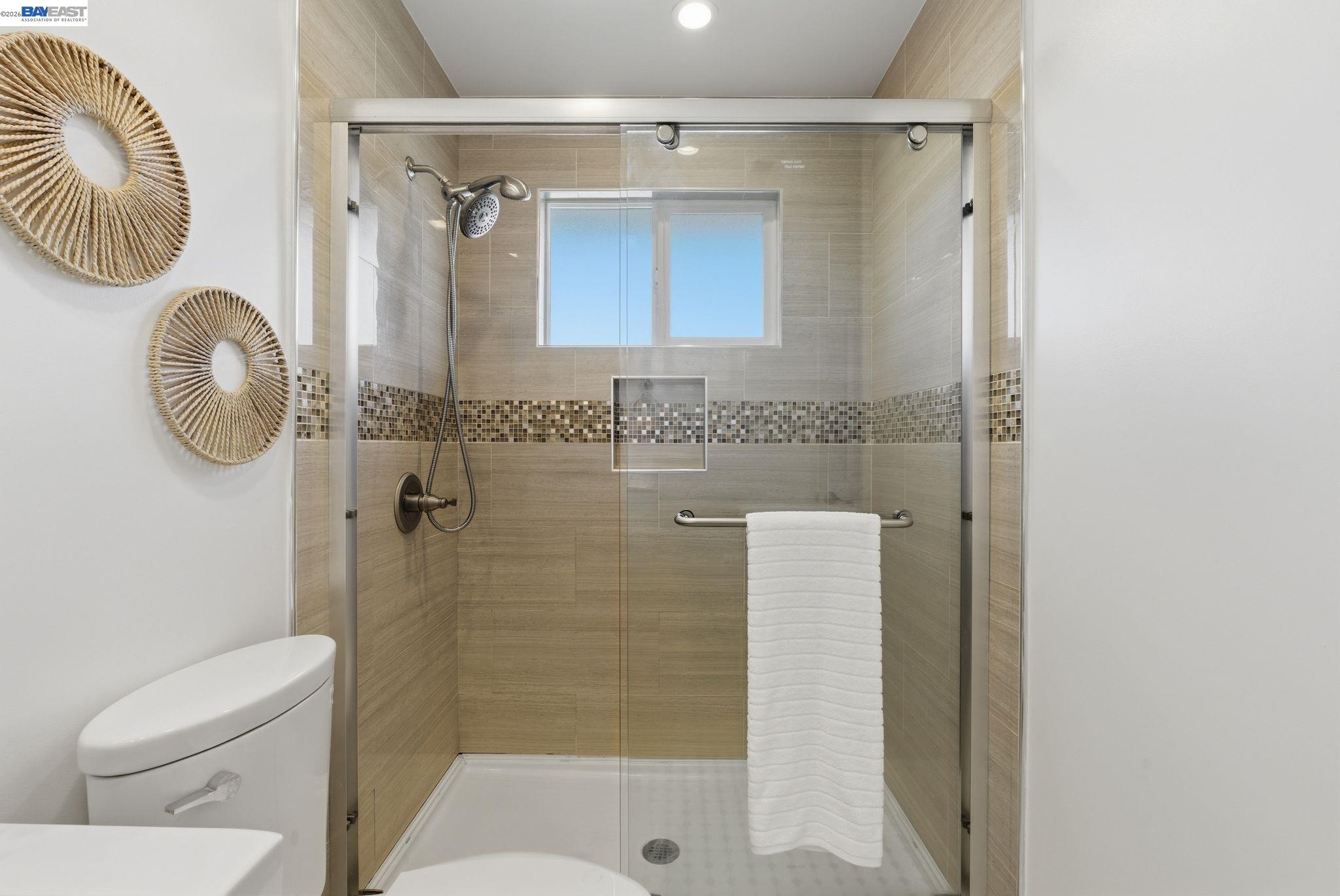 Detail Gallery Image 19 of 51 For 12 Jacinto Lane, South San Francisco,  CA 94080-4138 - 3 Beds | 2 Baths