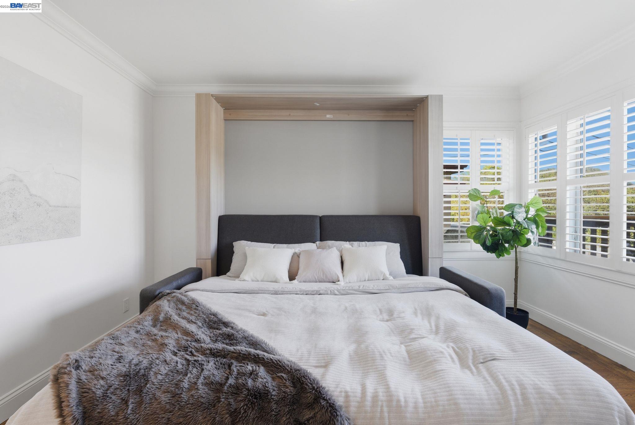 Detail Gallery Image 22 of 51 For 12 Jacinto Lane, South San Francisco,  CA 94080-4138 - 3 Beds | 2 Baths