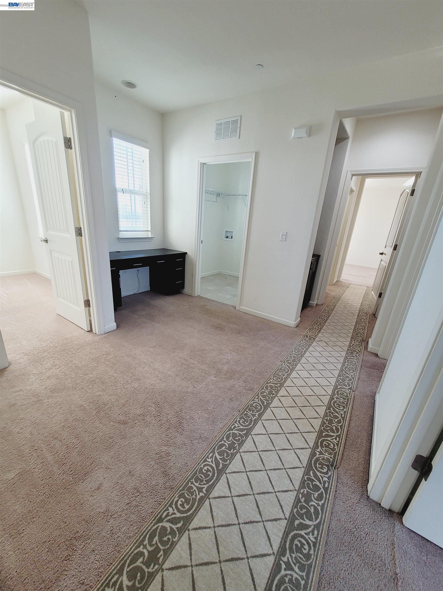 Detail Gallery Image 12 of 31 For 2100 Carrara St, Brentwood,  CA 94513 - 4 Beds | 2/1 Baths