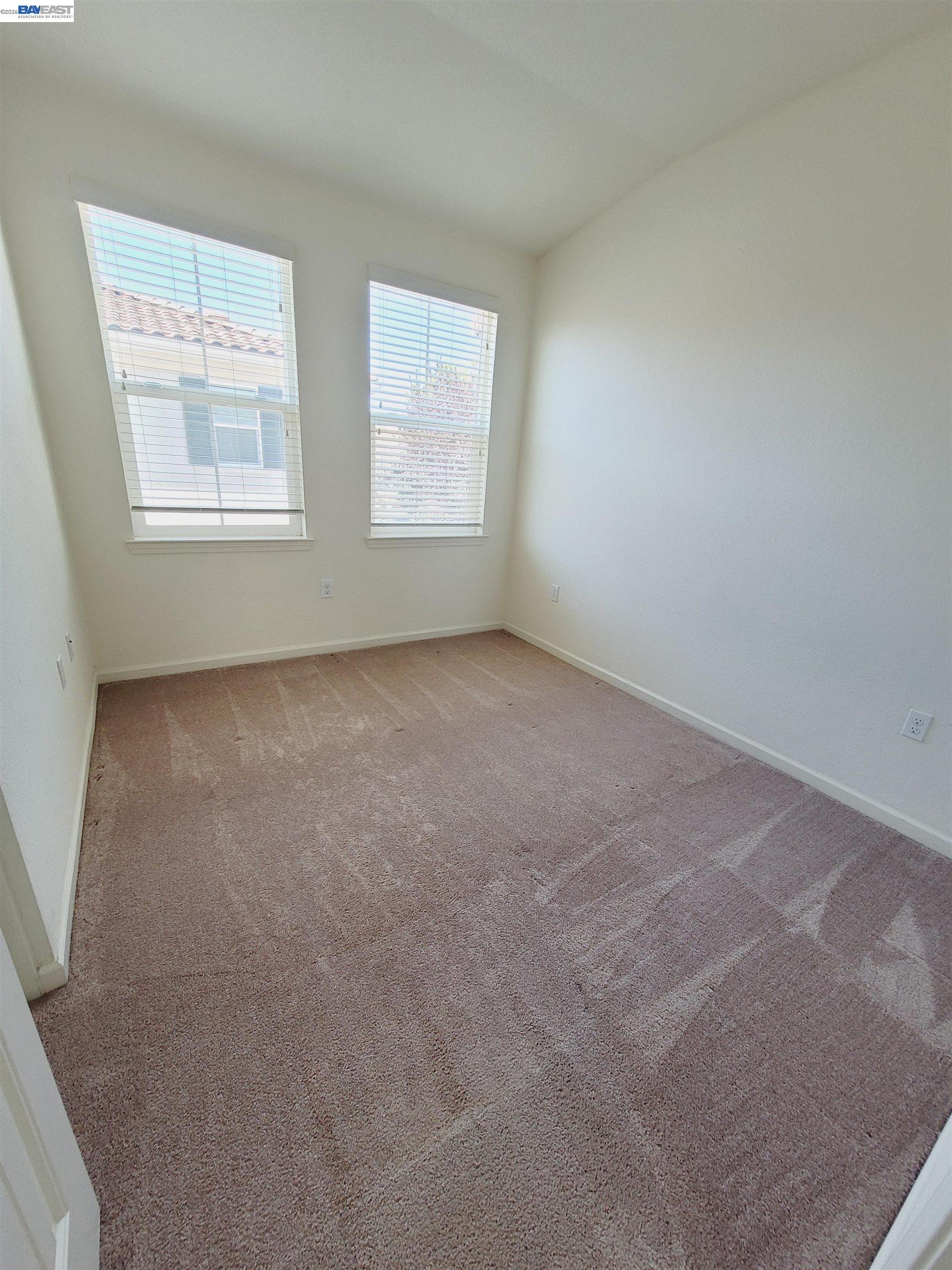 Detail Gallery Image 16 of 31 For 2100 Carrara St, Brentwood,  CA 94513 - 4 Beds | 2/1 Baths