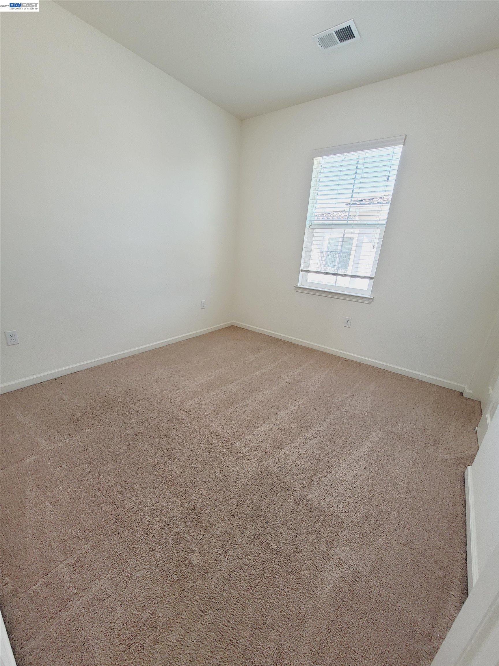 Detail Gallery Image 17 of 31 For 2100 Carrara St, Brentwood,  CA 94513 - 4 Beds | 2/1 Baths