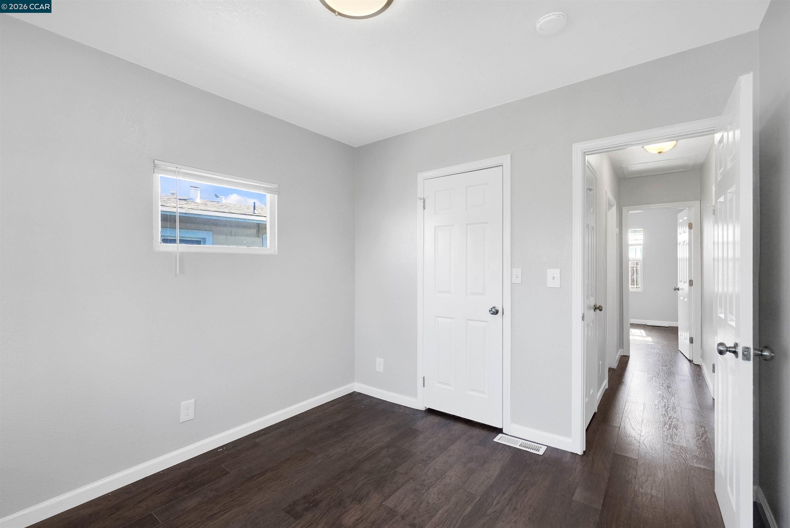 Detail Gallery Image 14 of 43 For 1118 75th Ave, Oakland,  CA 94621 - 2 Beds | 1 Baths