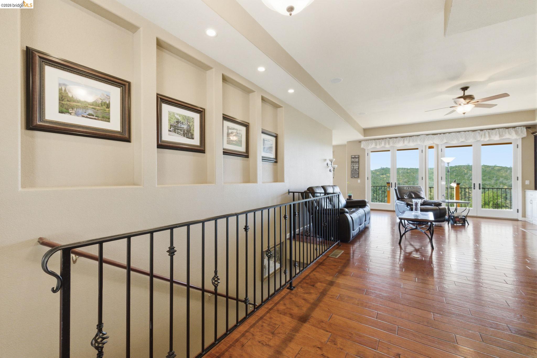 Detail Gallery Image 6 of 66 For 12808 Mammoth Mine Road, Jamestown,  CA 95327 - 4 Beds | 3 Baths