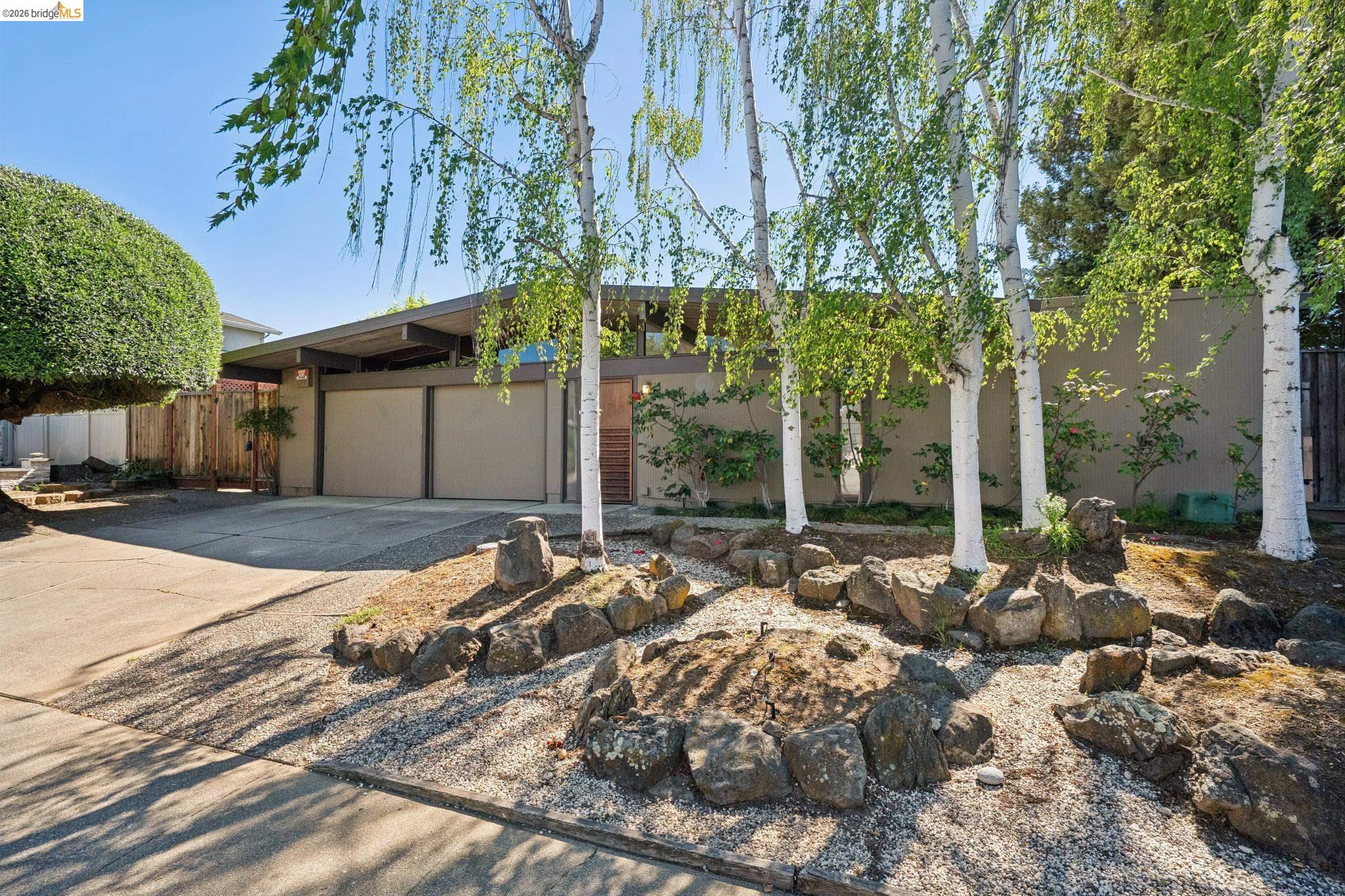 Detail Gallery Image 3 of 60 For 3736 Barrington Dr, Concord,  CA 94518 - 4 Beds | 2 Baths