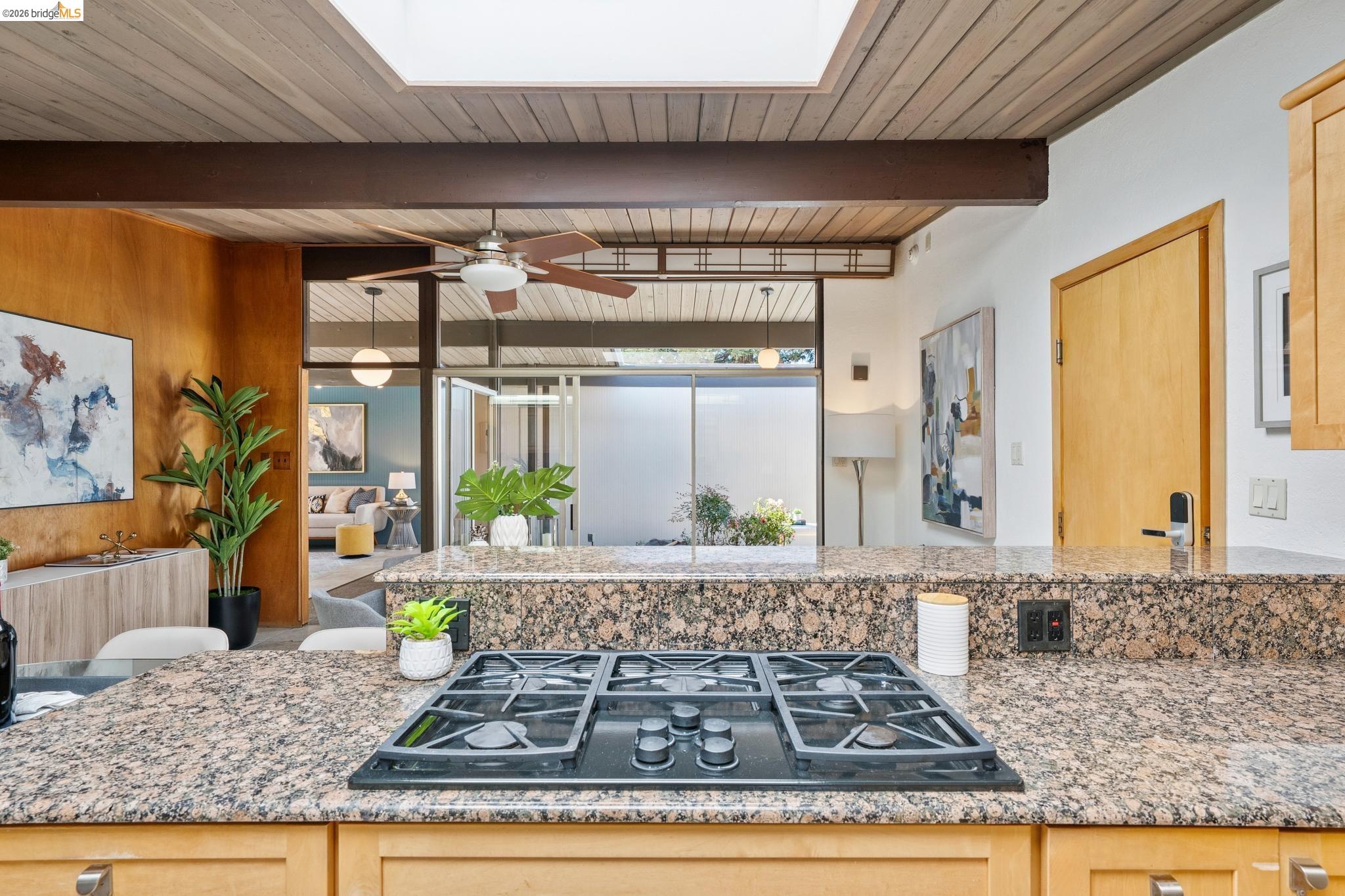 Detail Gallery Image 24 of 60 For 3736 Barrington Dr, Concord,  CA 94518 - 4 Beds | 2 Baths