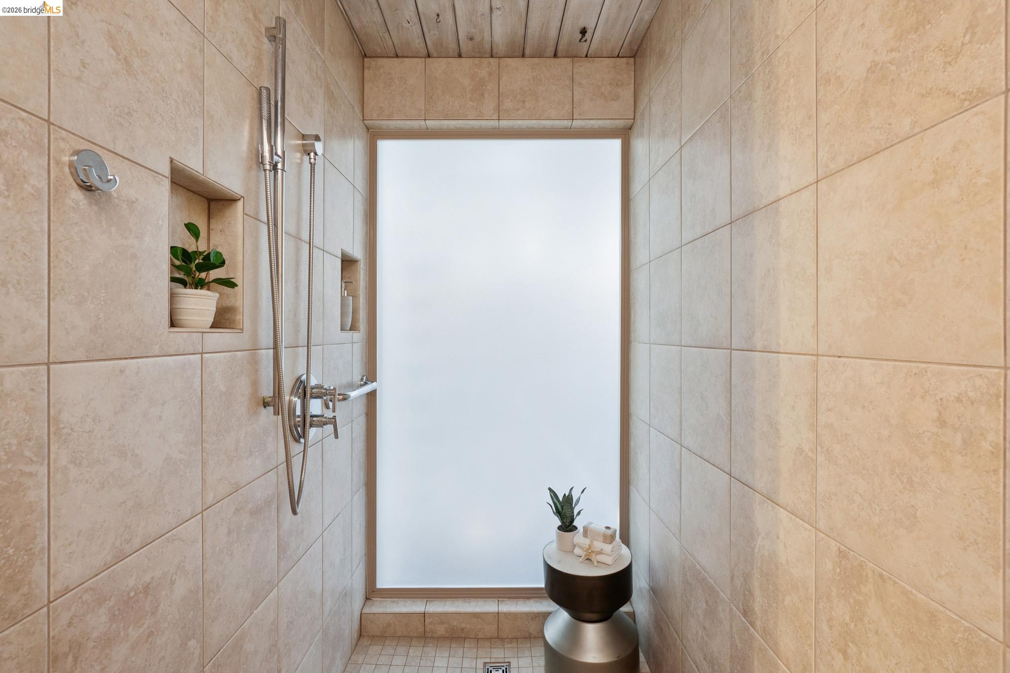 Detail Gallery Image 34 of 60 For 3736 Barrington Dr, Concord,  CA 94518 - 4 Beds | 2 Baths