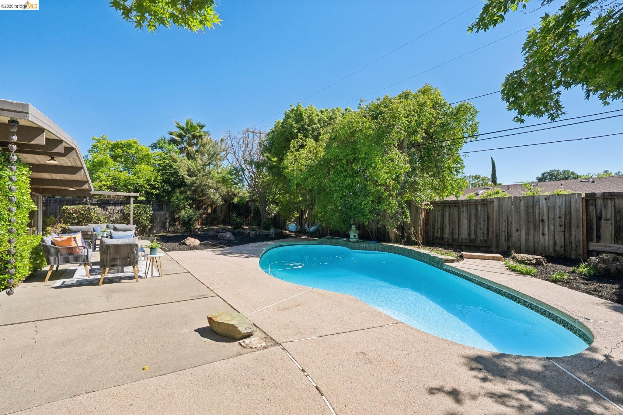 Detail Gallery Image 55 of 60 For 3736 Barrington Dr, Concord,  CA 94518 - 4 Beds | 2 Baths