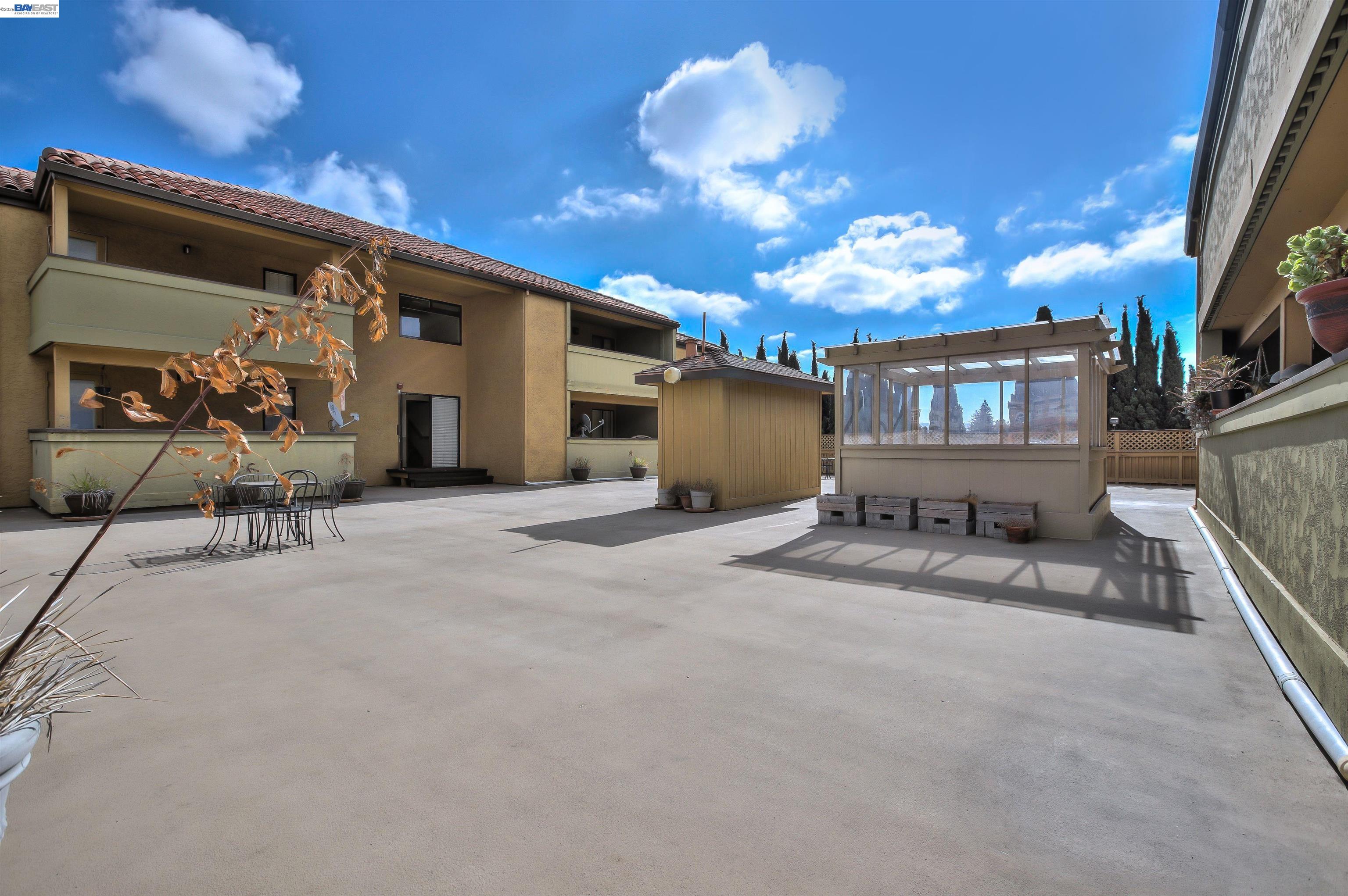 Detail Gallery Image 14 of 23 For 16006 E 14th St #213,  –,  CA 94578 - 2 Beds | 1 Baths