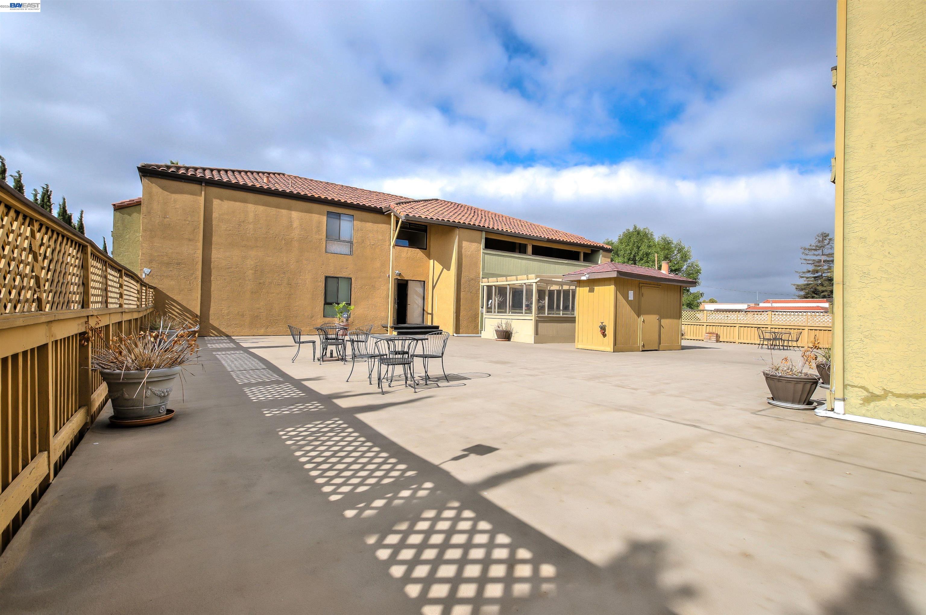 Detail Gallery Image 15 of 23 For 16006 E 14th St #213,  –,  CA 94578 - 2 Beds | 1 Baths