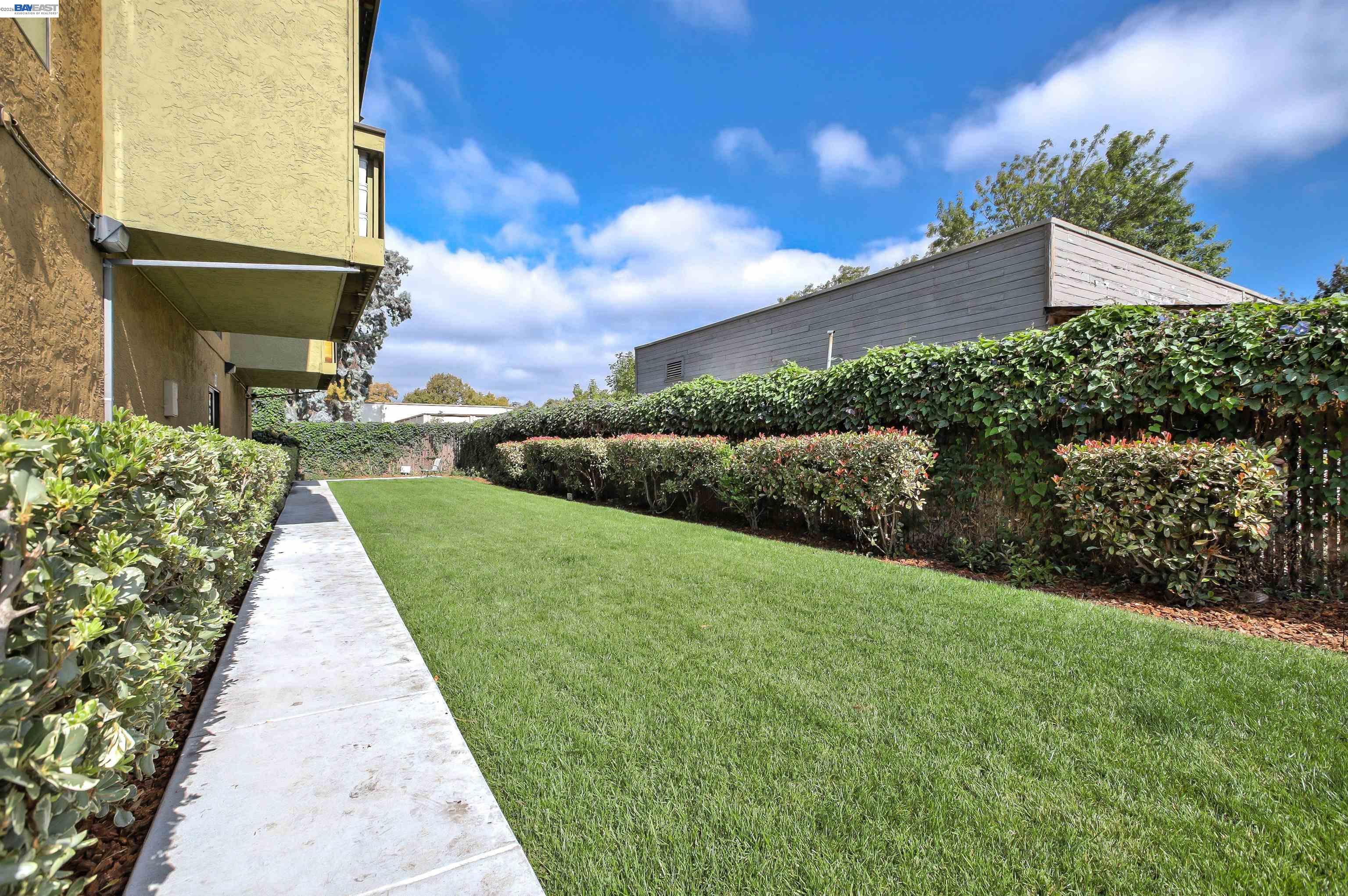 Detail Gallery Image 18 of 23 For 16006 E 14th St #213,  –,  CA 94578 - 2 Beds | 1 Baths