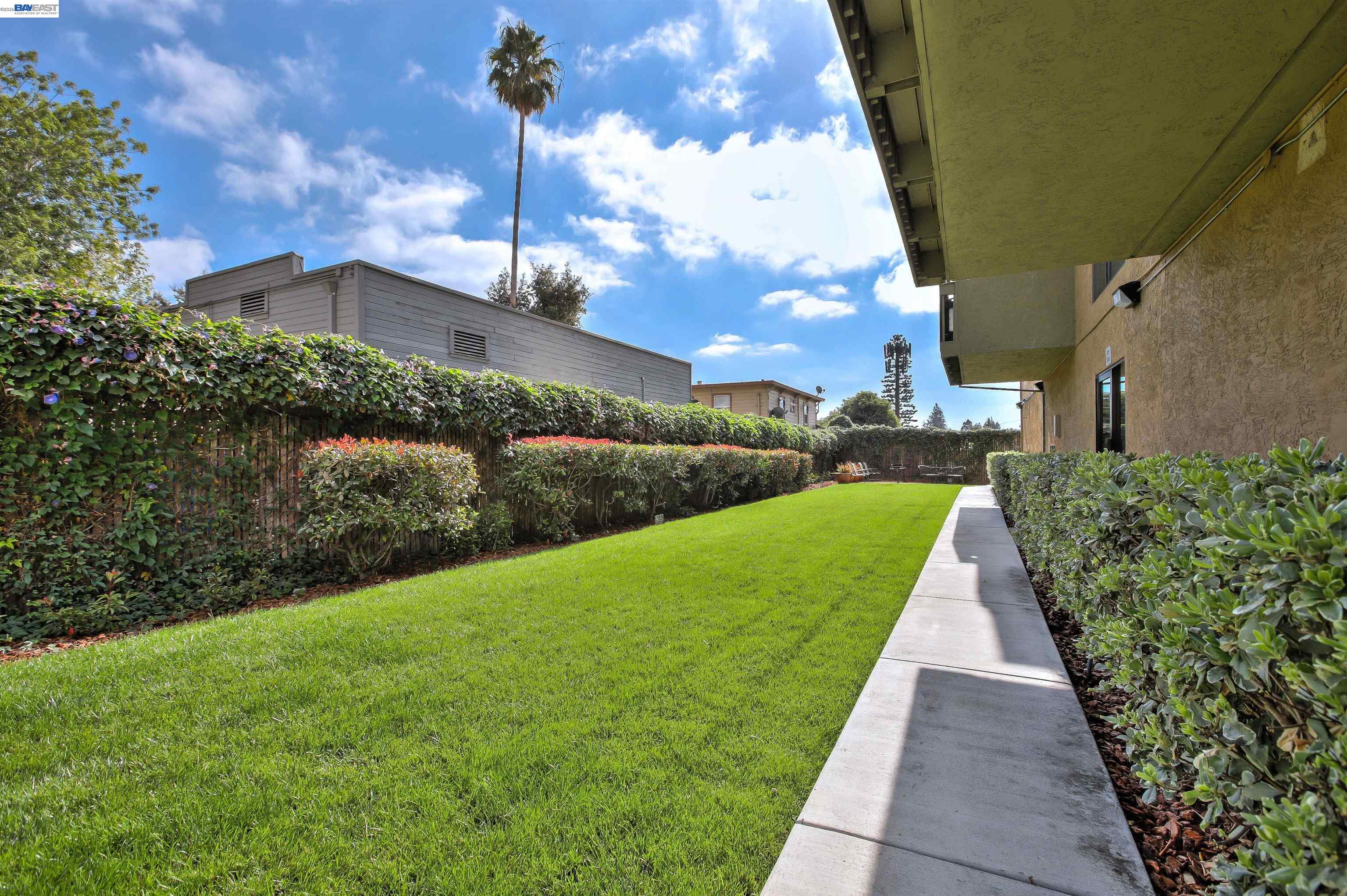 Detail Gallery Image 21 of 23 For 16006 E 14th St #213,  –,  CA 94578 - 2 Beds | 1 Baths