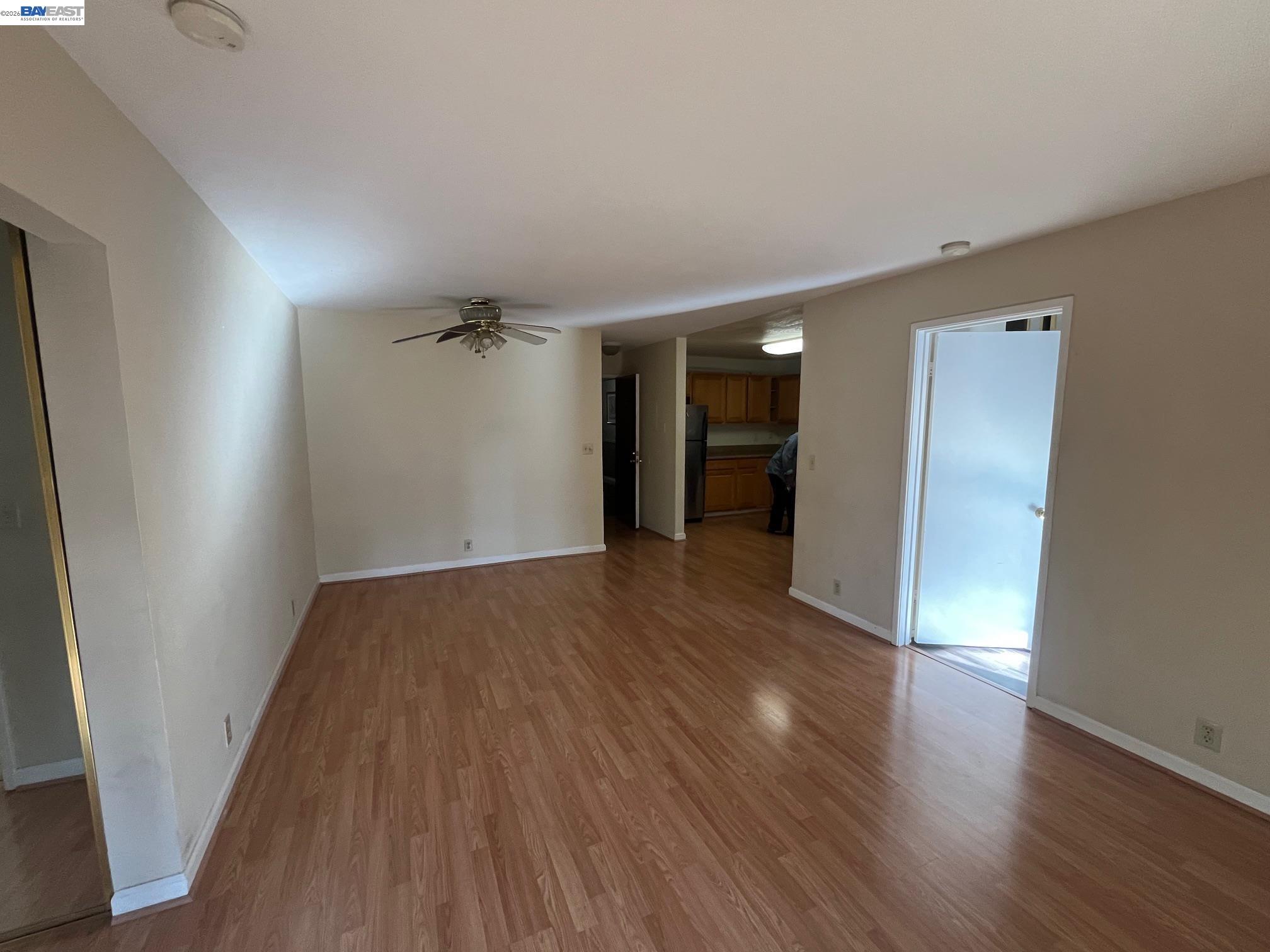 Detail Gallery Image 4 of 23 For 16006 E 14th St #213,  –,  CA 94578 - 2 Beds | 1 Baths