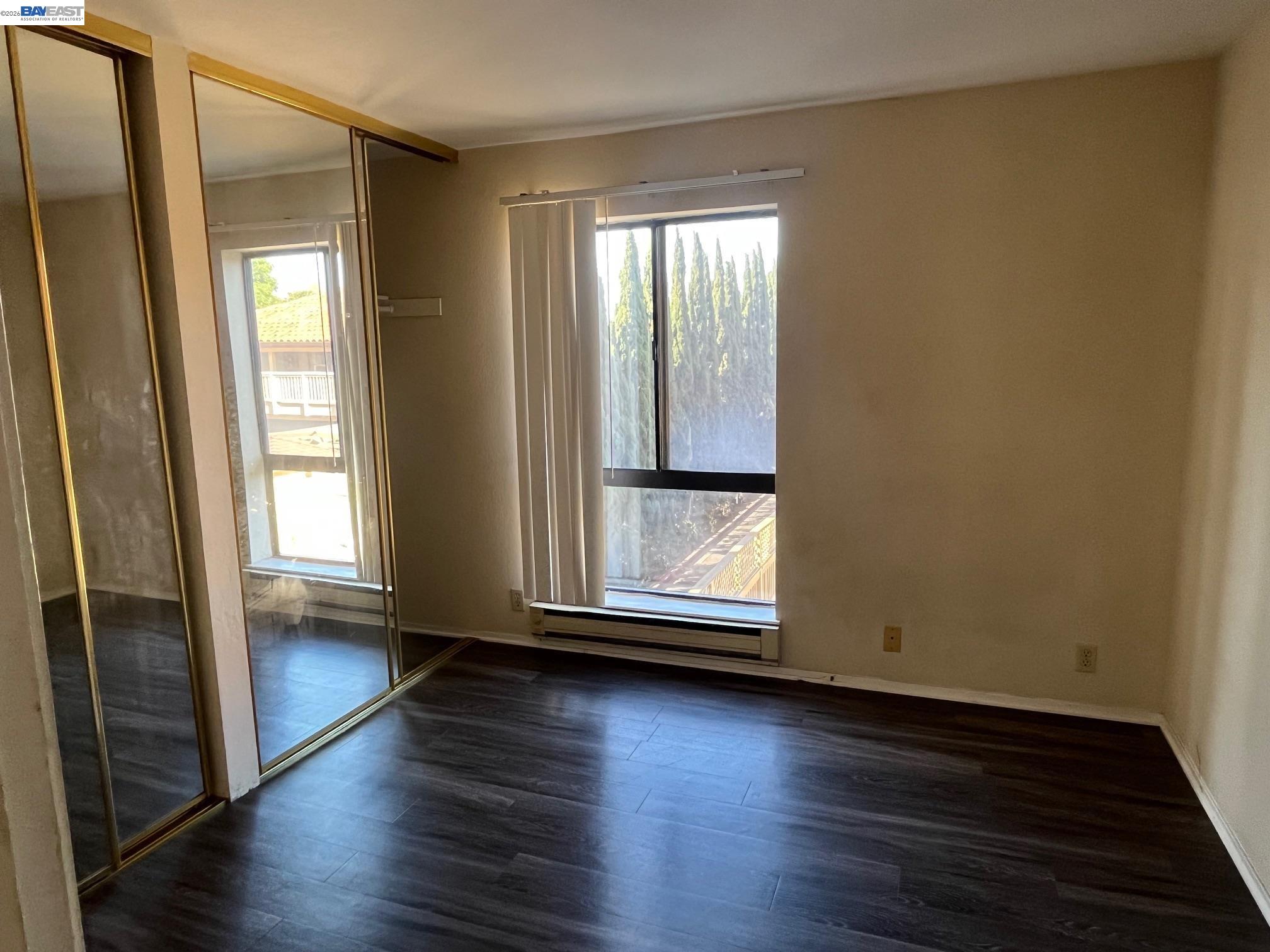 Detail Gallery Image 5 of 23 For 16006 E 14th St #213,  –,  CA 94578 - 2 Beds | 1 Baths