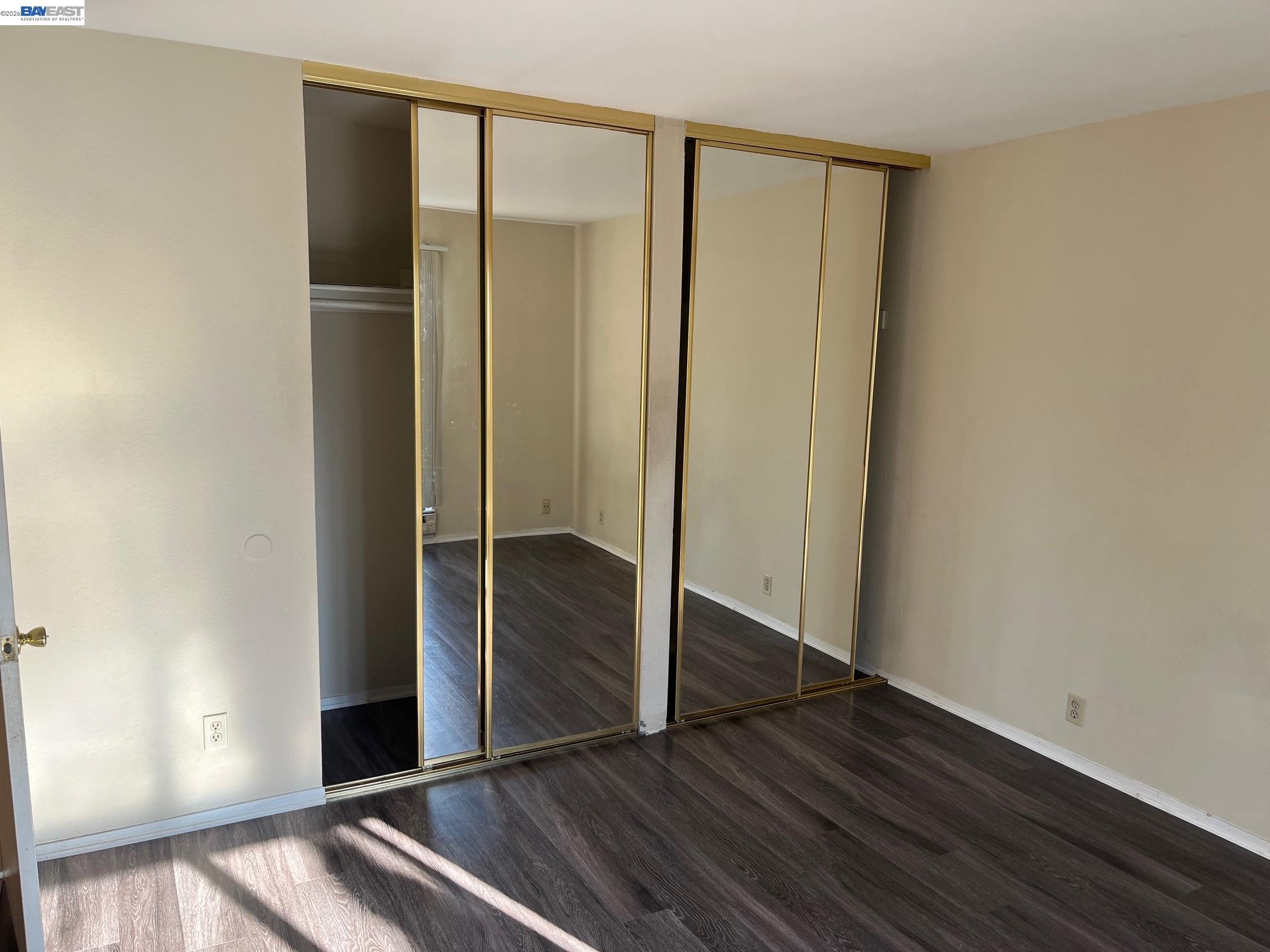 Detail Gallery Image 6 of 23 For 16006 E 14th St #213,  –,  CA 94578 - 2 Beds | 1 Baths