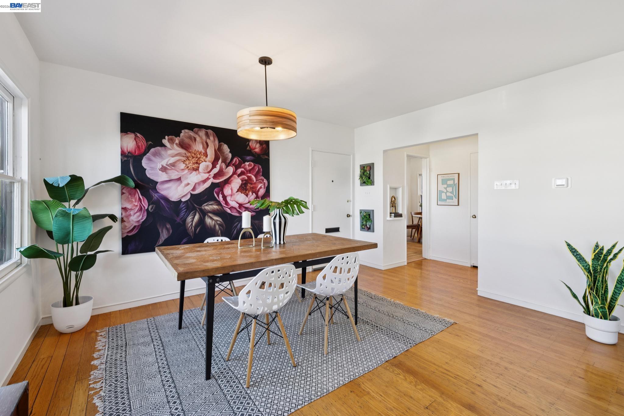 Detail Gallery Image 13 of 42 For 777 Cragmont Avenue, Berkeley,  CA 94708 - 2 Beds | 2/1 Baths