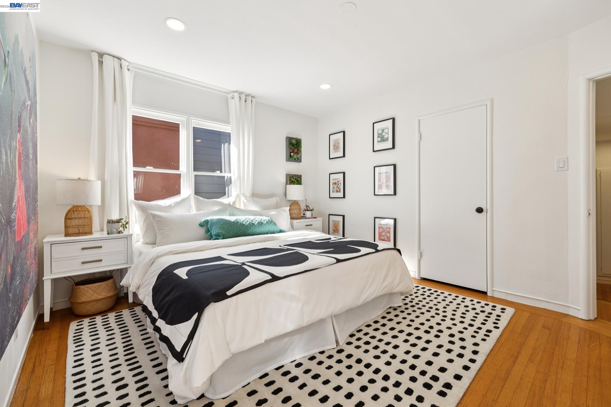 Detail Gallery Image 20 of 42 For 777 Cragmont Avenue, Berkeley,  CA 94708 - 2 Beds | 2/1 Baths