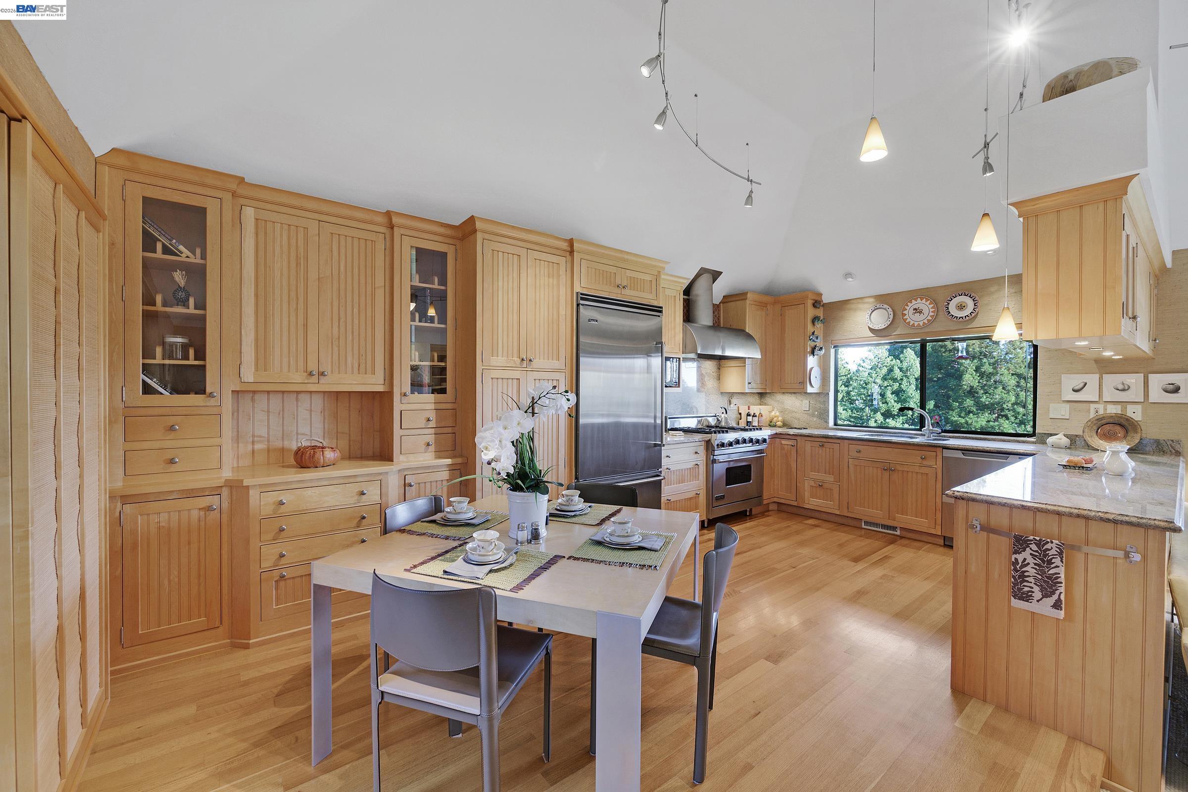 Detail Gallery Image 19 of 60 For 159 Golden Ridge Rd, Alamo,  CA 94507 - 3 Beds | 2/1 Baths