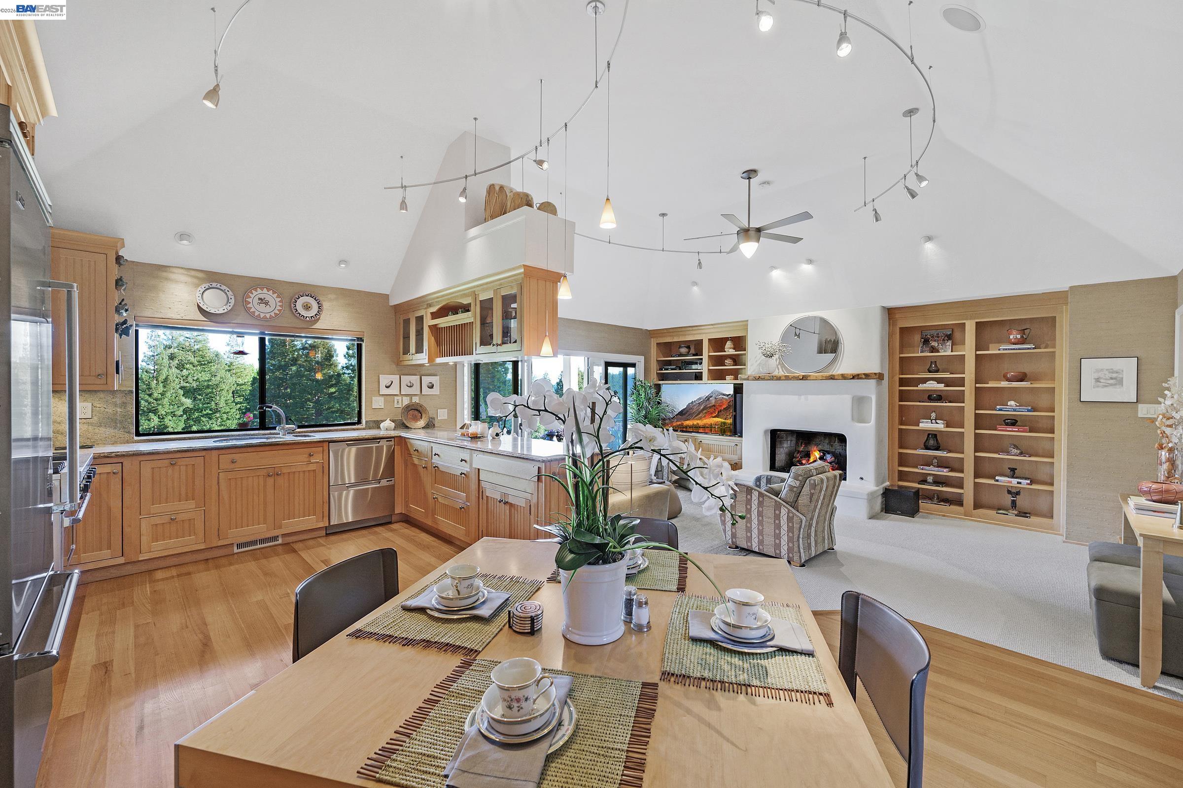 Detail Gallery Image 24 of 60 For 159 Golden Ridge Rd, Alamo,  CA 94507 - 3 Beds | 2/1 Baths