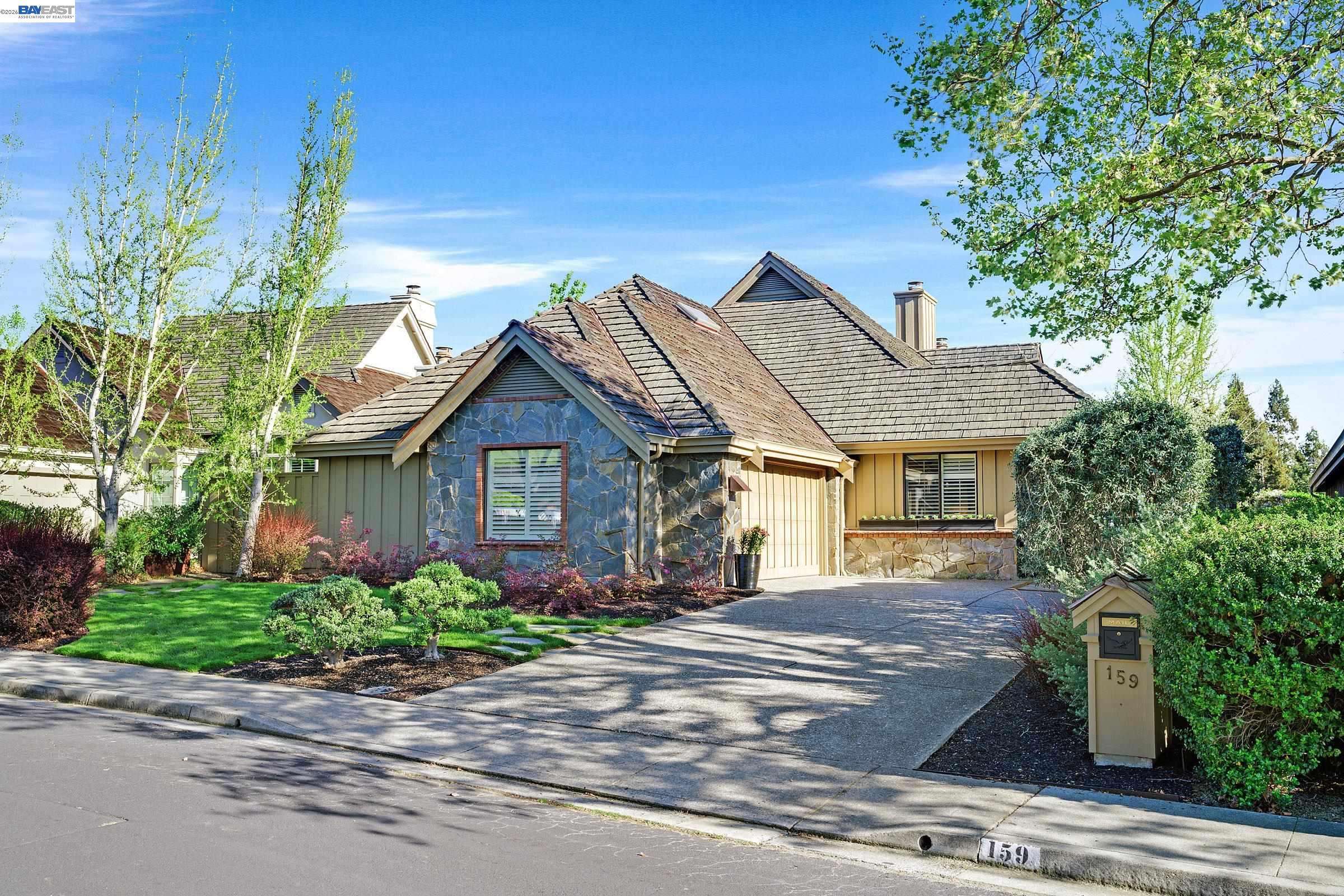 Detail Gallery Image 6 of 60 For 159 Golden Ridge Rd, Alamo,  CA 94507 - 3 Beds | 2/1 Baths