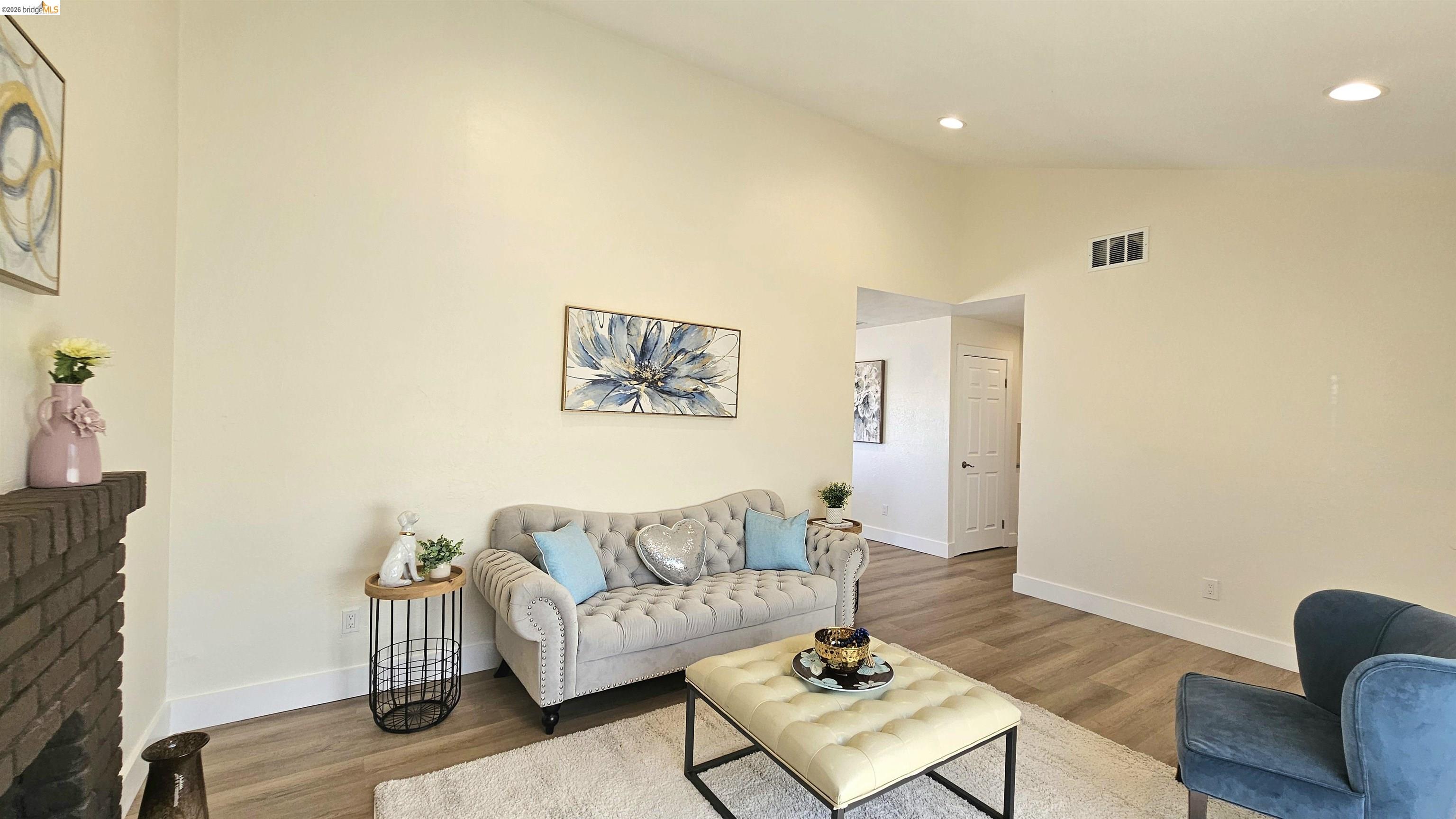 Detail Gallery Image 5 of 23 For 3621 Dimaggio Way, Antioch,  CA 94509 - 3 Beds | 2 Baths