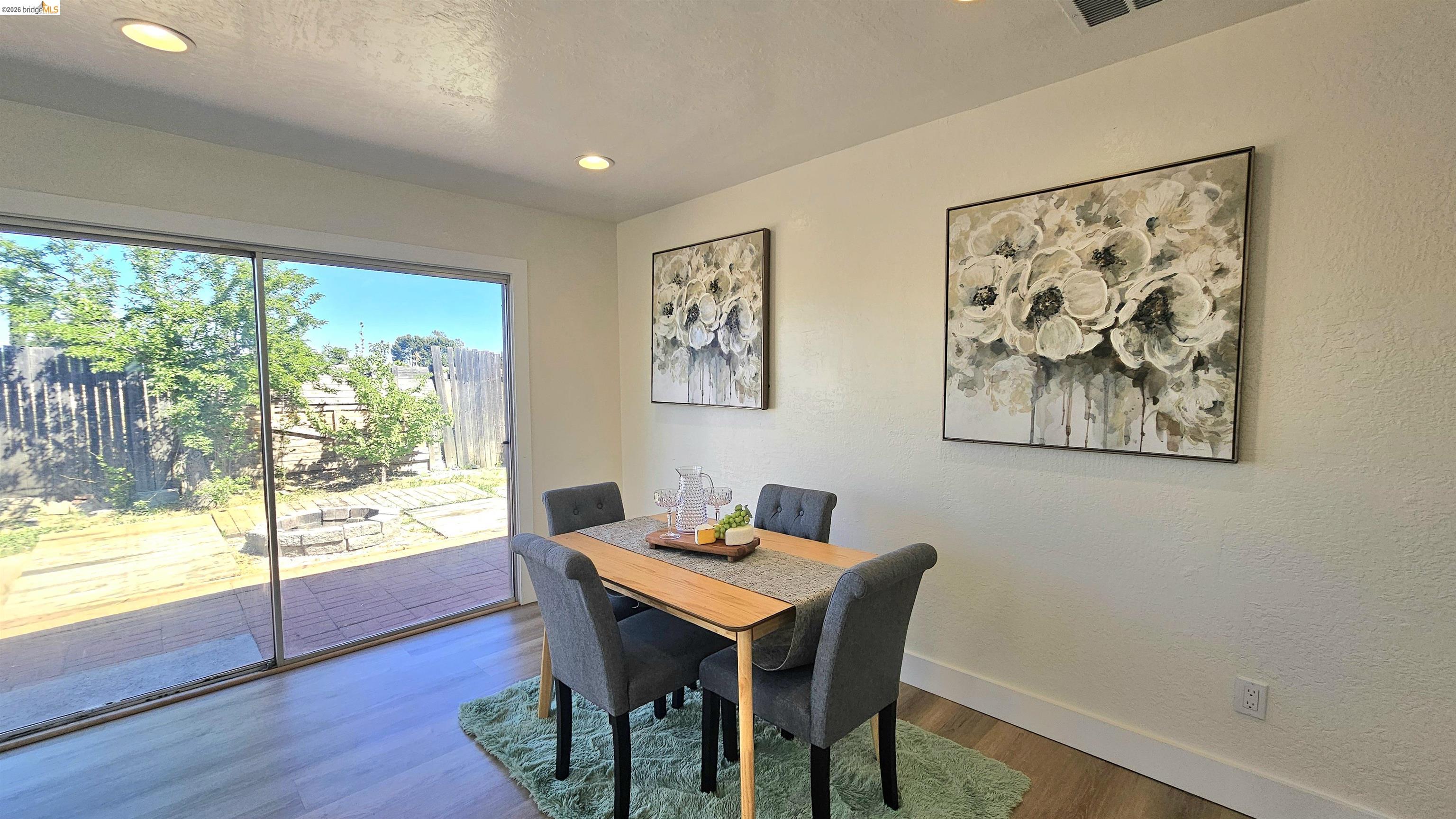 Detail Gallery Image 8 of 23 For 3621 Dimaggio Way, Antioch,  CA 94509 - 3 Beds | 2 Baths