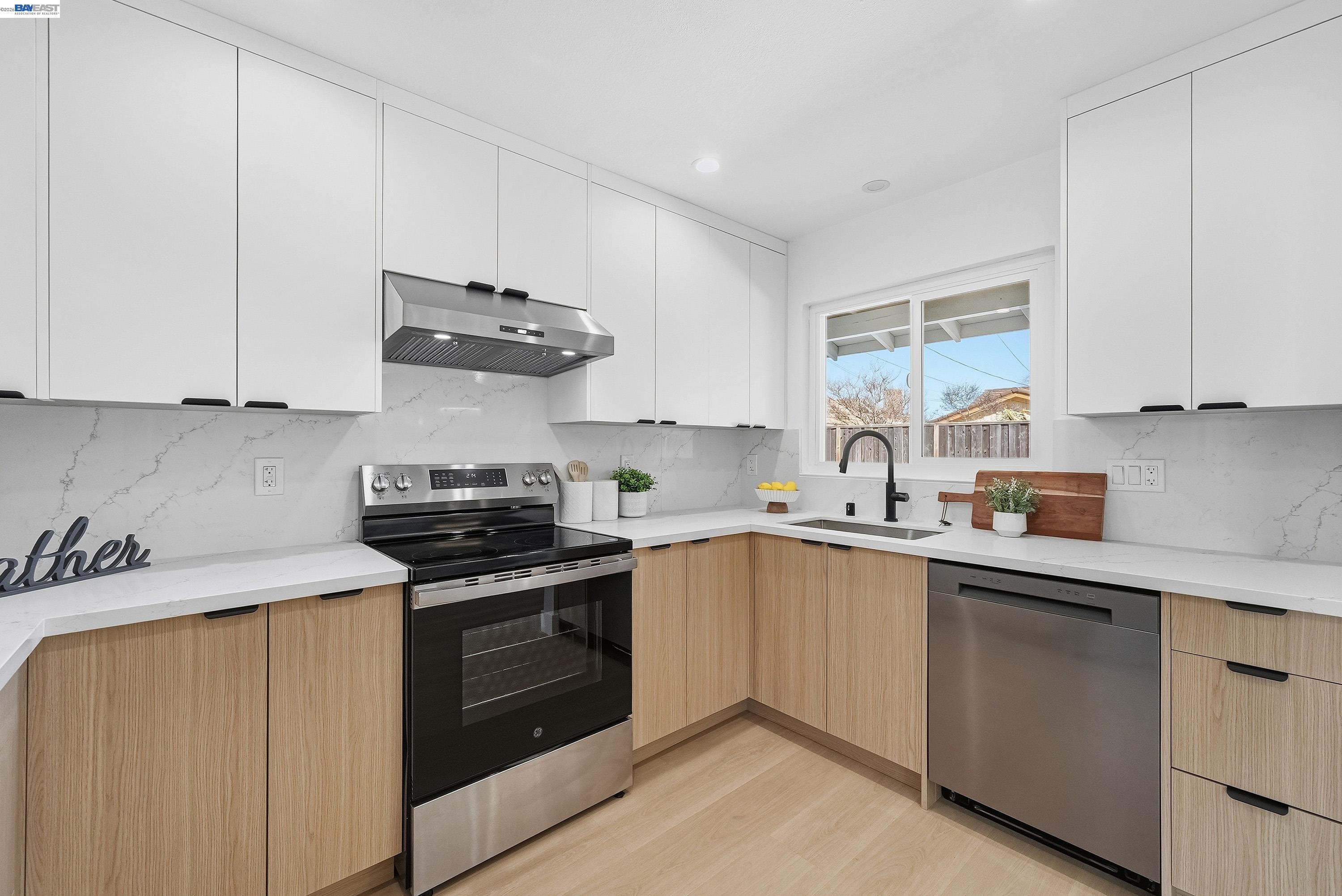 Detail Gallery Image 12 of 41 For 3221 Llano St, San Mateo,  CA 94403 - 4 Beds | 2 Baths