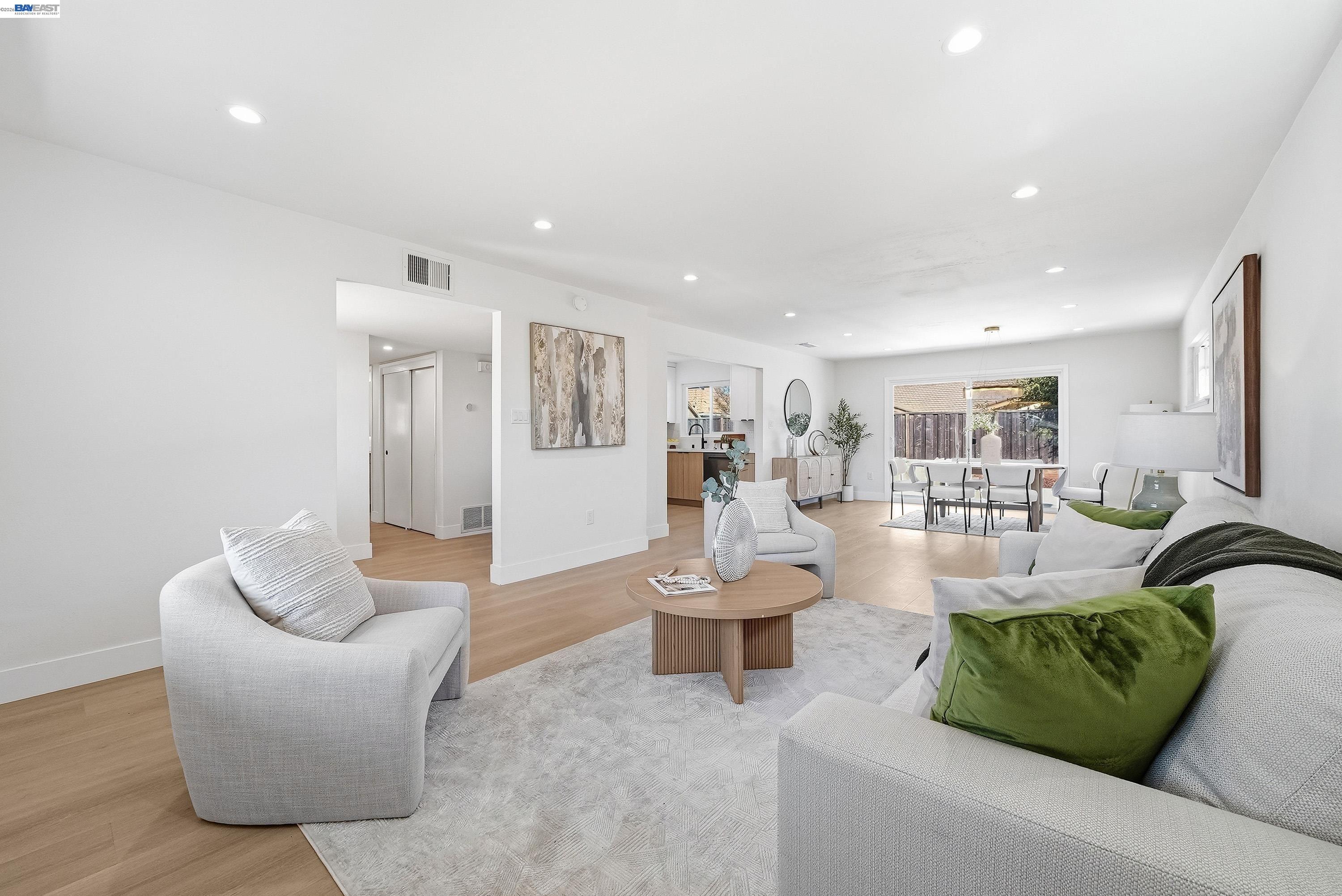 Detail Gallery Image 6 of 41 For 3221 Llano St, San Mateo,  CA 94403 - 4 Beds | 2 Baths