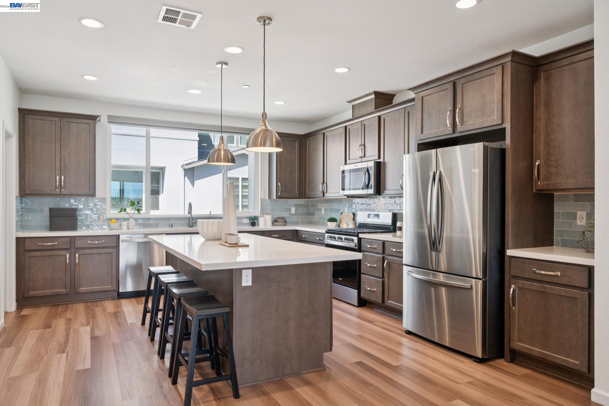 Photo #15: 41128432 Listing: Photo #15