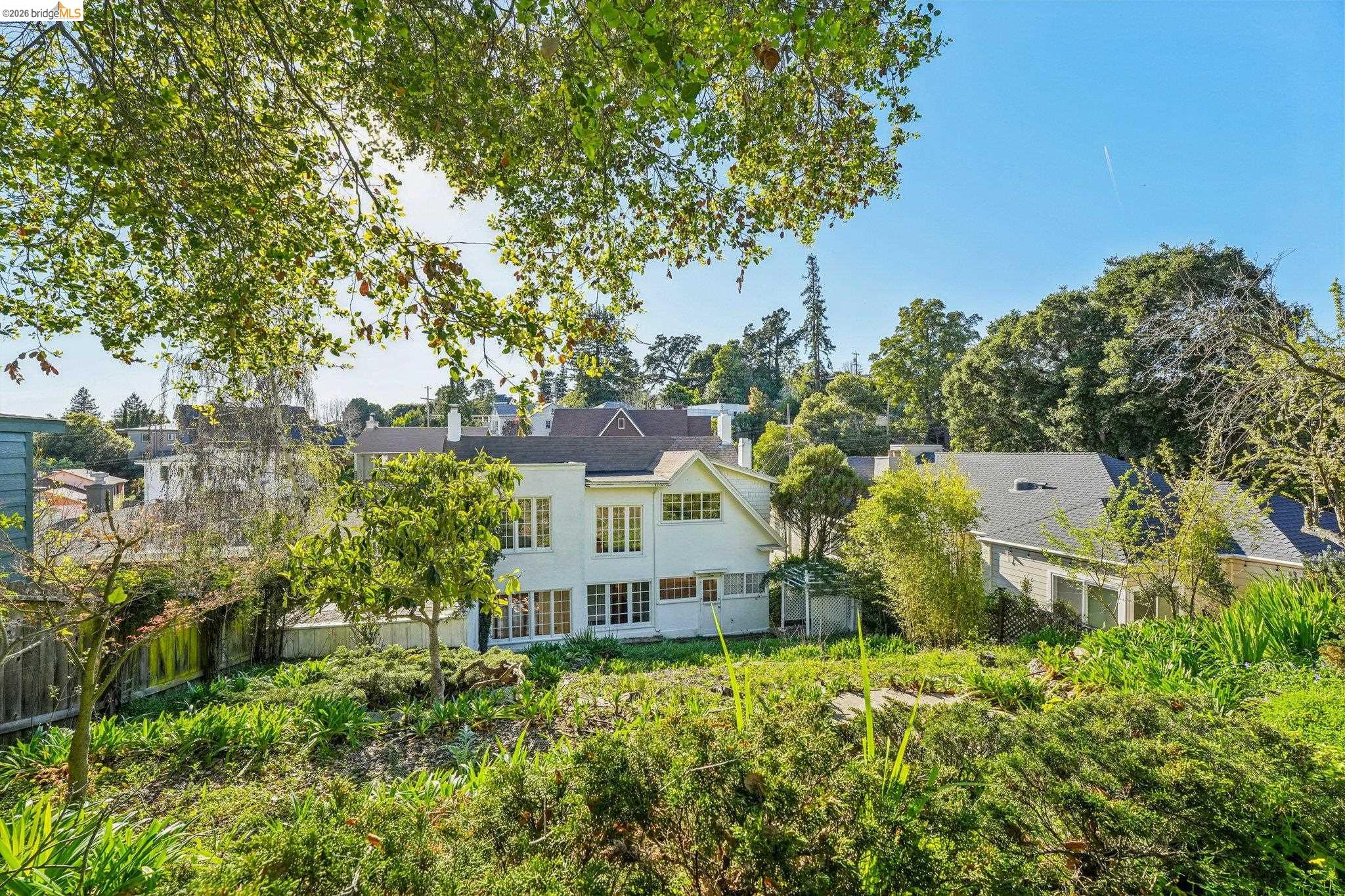 Detail Gallery Image 42 of 49 For 618 Boulevard Way, Piedmont,  CA 94610 - 4 Beds | 1 Baths