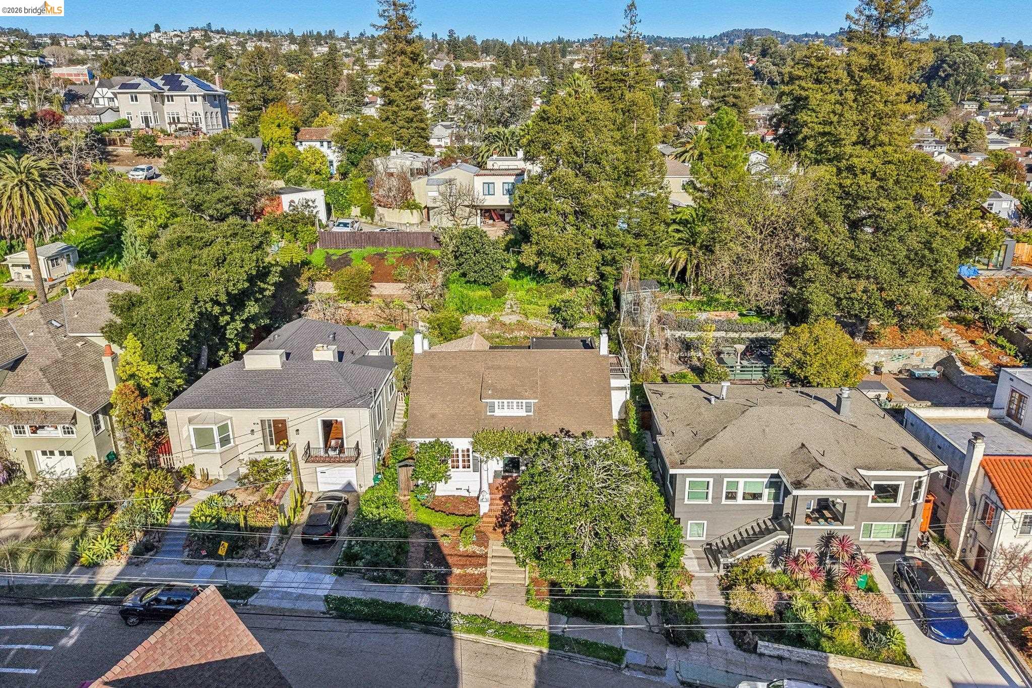 Detail Gallery Image 47 of 49 For 618 Boulevard Way, Piedmont,  CA 94610 - 4 Beds | 1 Baths