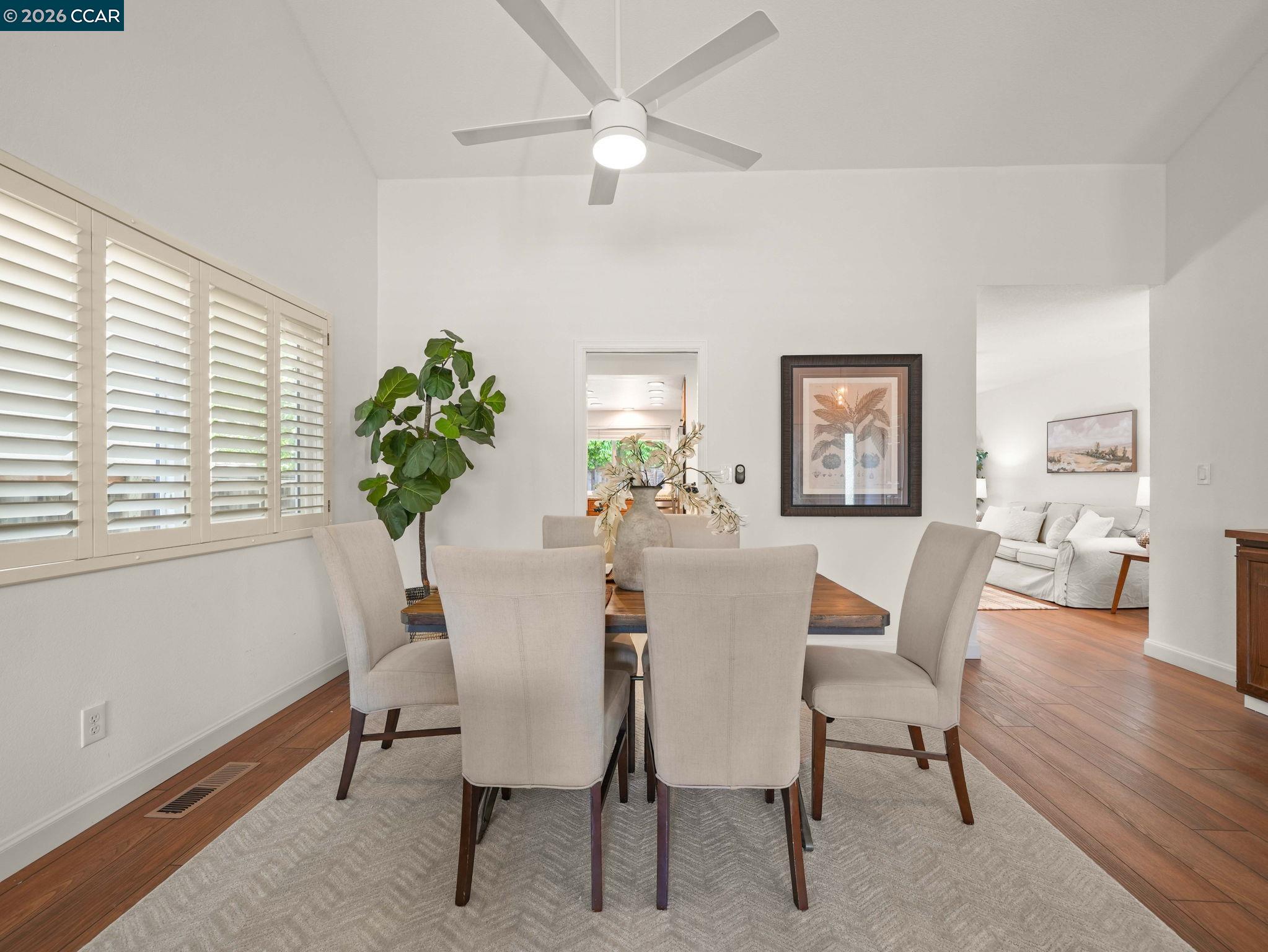 Detail Gallery Image 7 of 35 For 5021 Murchio Dr, Concord,  CA 94521 - 3 Beds | 2 Baths