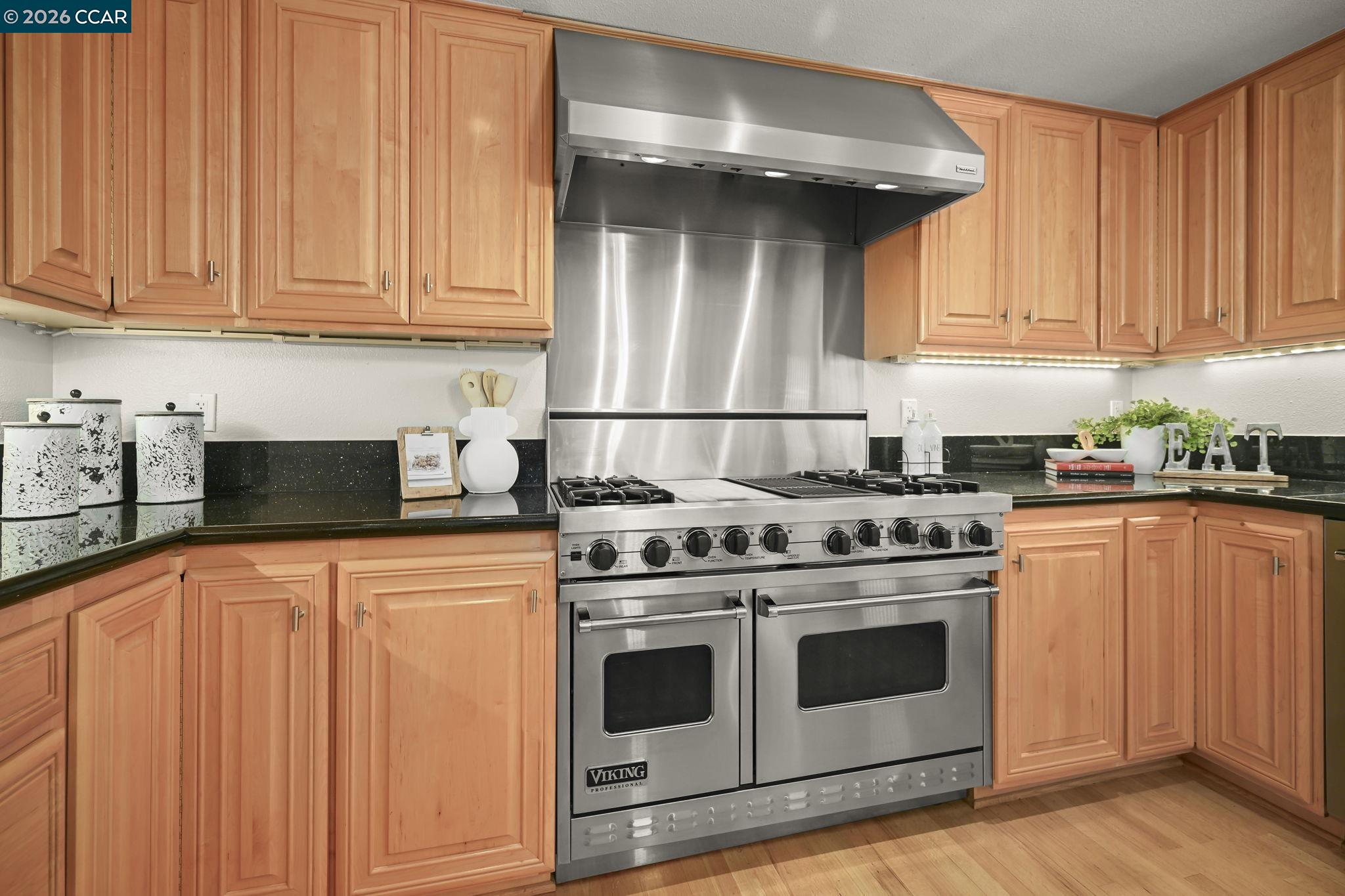 Detail Gallery Image 11 of 30 For 216 Royal Saint Ct, Danville,  CA 94526 - 4 Beds | 3 Baths