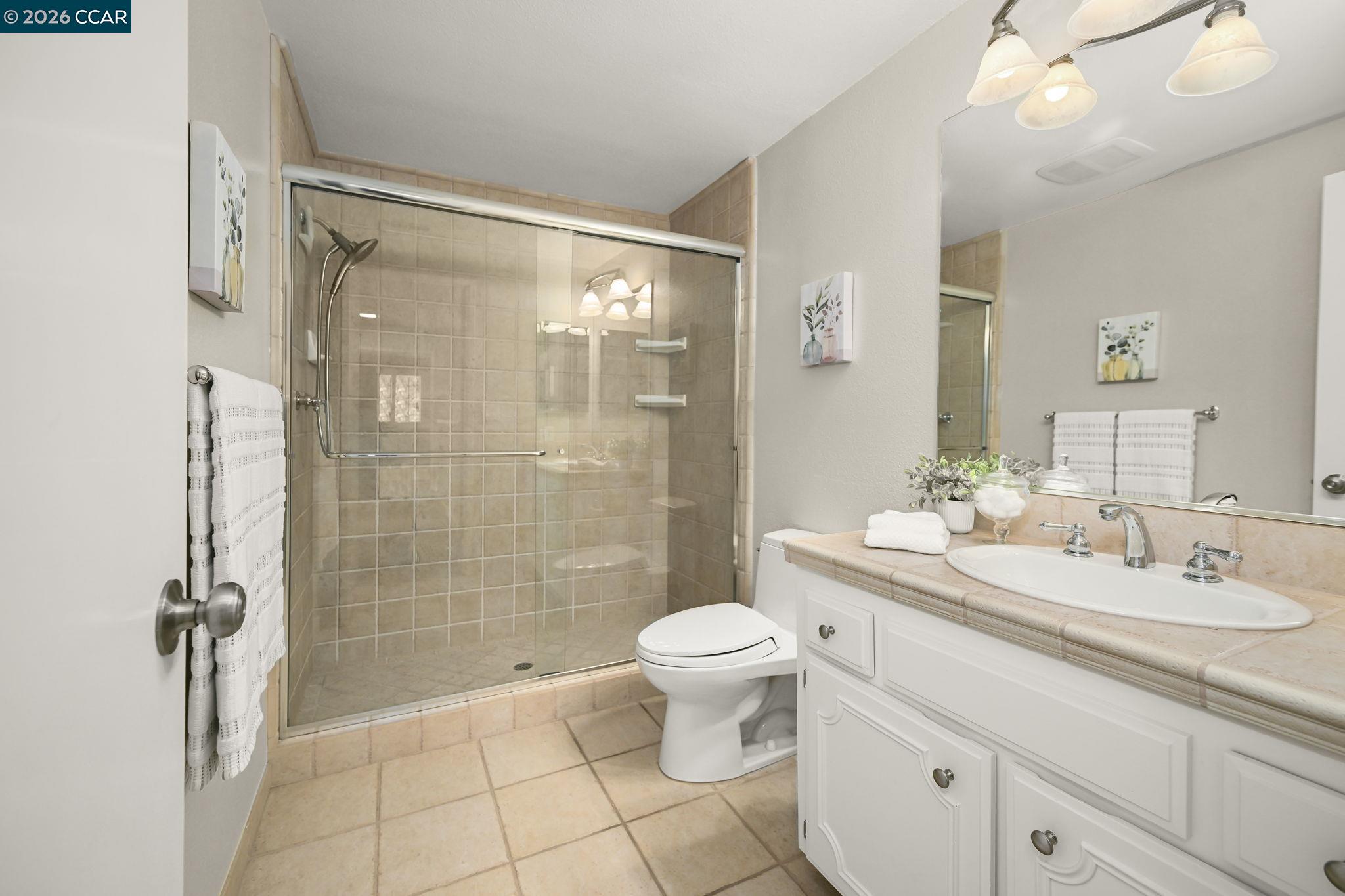 Detail Gallery Image 18 of 30 For 216 Royal Saint Ct, Danville,  CA 94526 - 4 Beds | 3 Baths