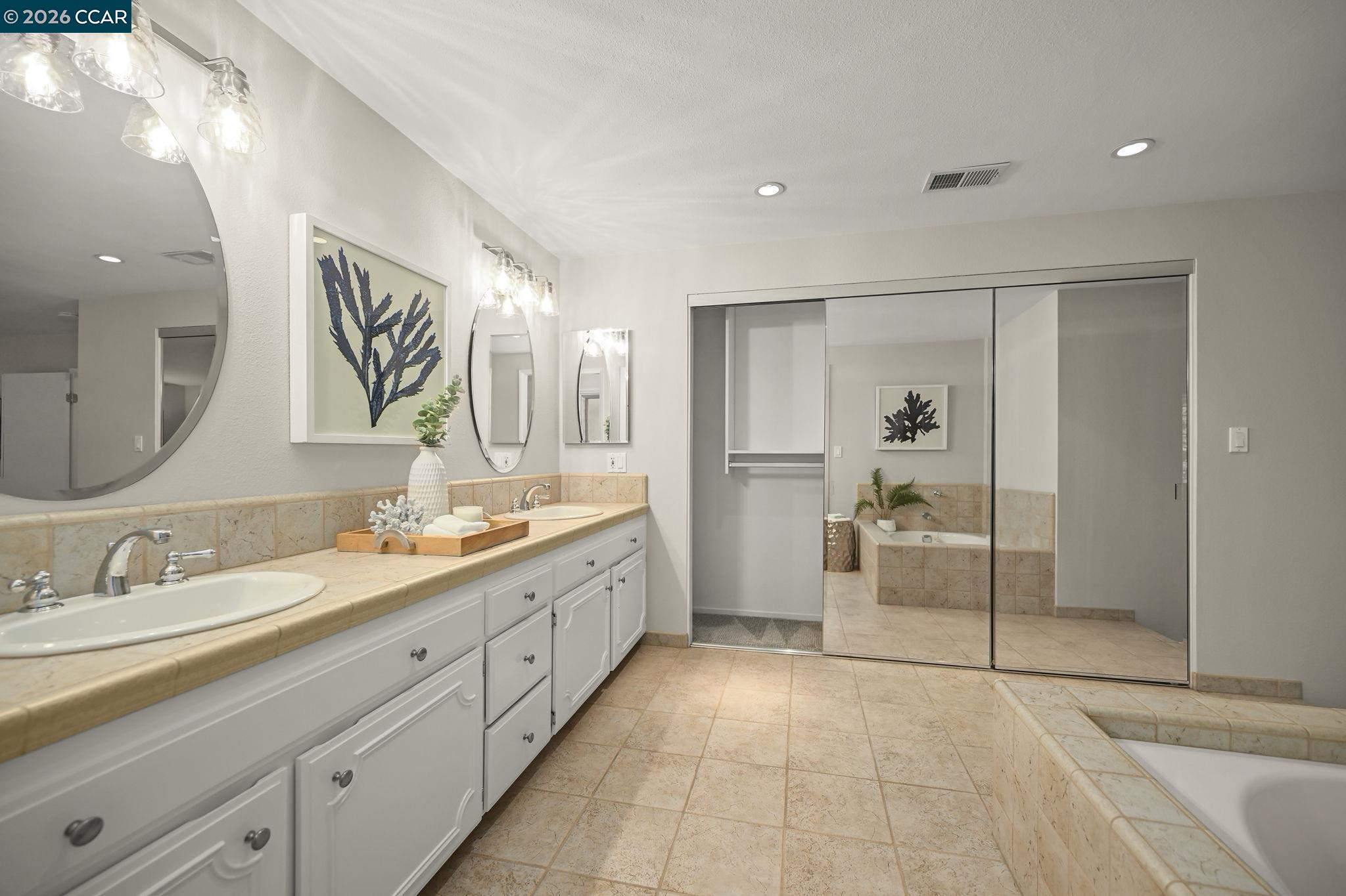 Detail Gallery Image 23 of 30 For 216 Royal Saint Ct, Danville,  CA 94526 - 4 Beds | 3 Baths