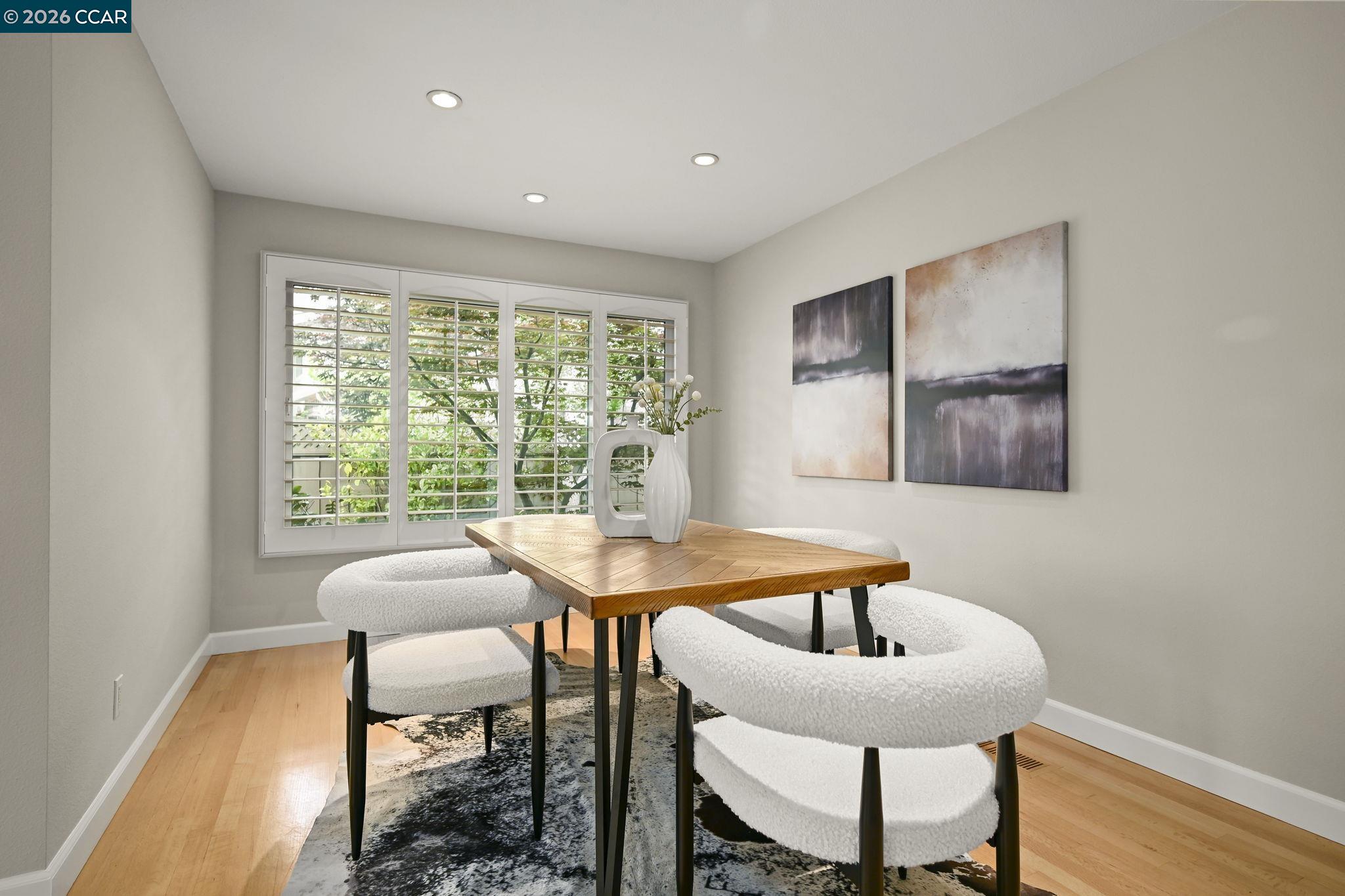 Detail Gallery Image 7 of 30 For 216 Royal Saint Ct, Danville,  CA 94526 - 4 Beds | 3 Baths