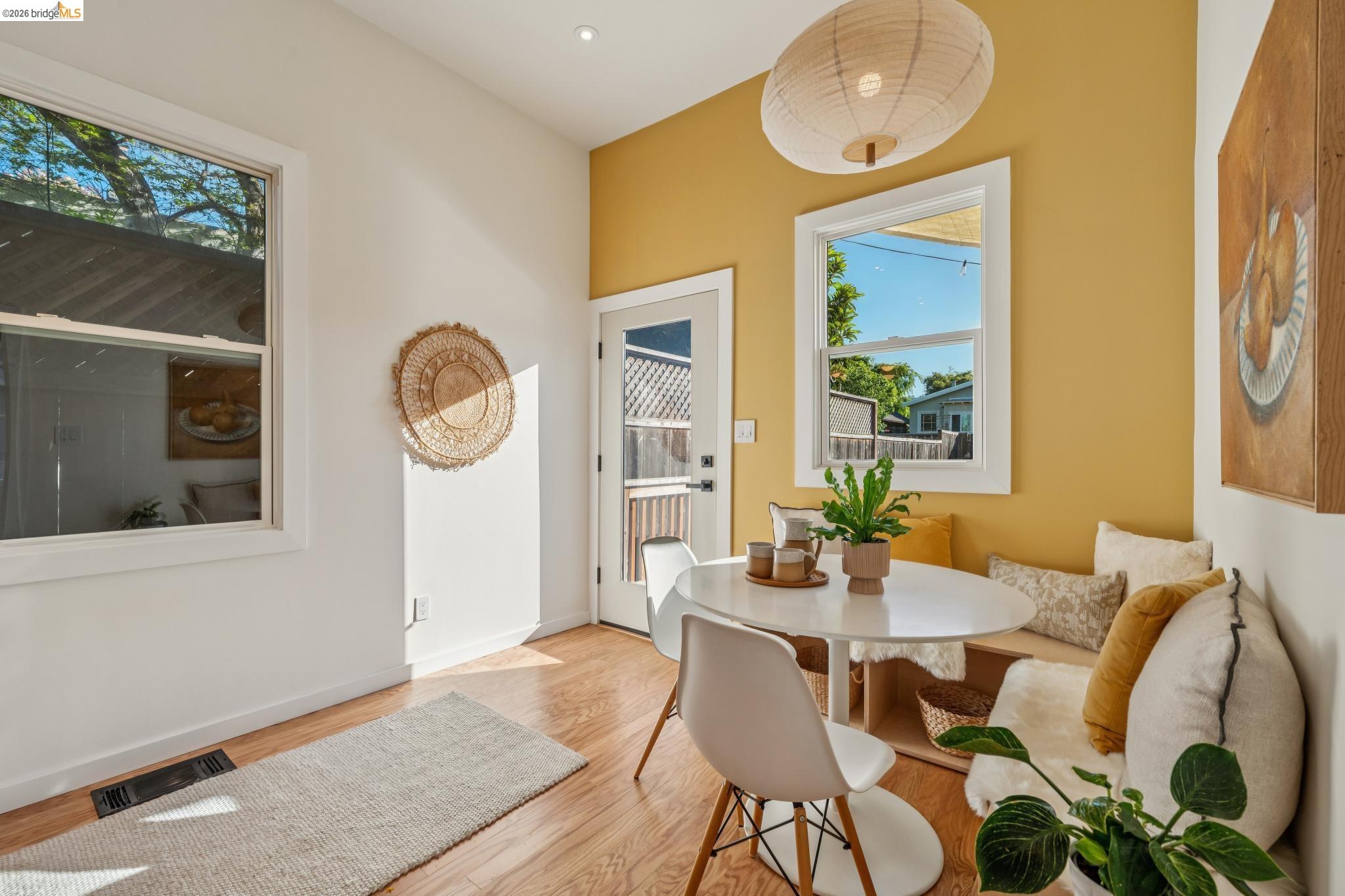 Detail Gallery Image 22 of 46 For 1339 Kains Ave, Berkeley,  CA 94702 - 2 Beds | 1 Baths