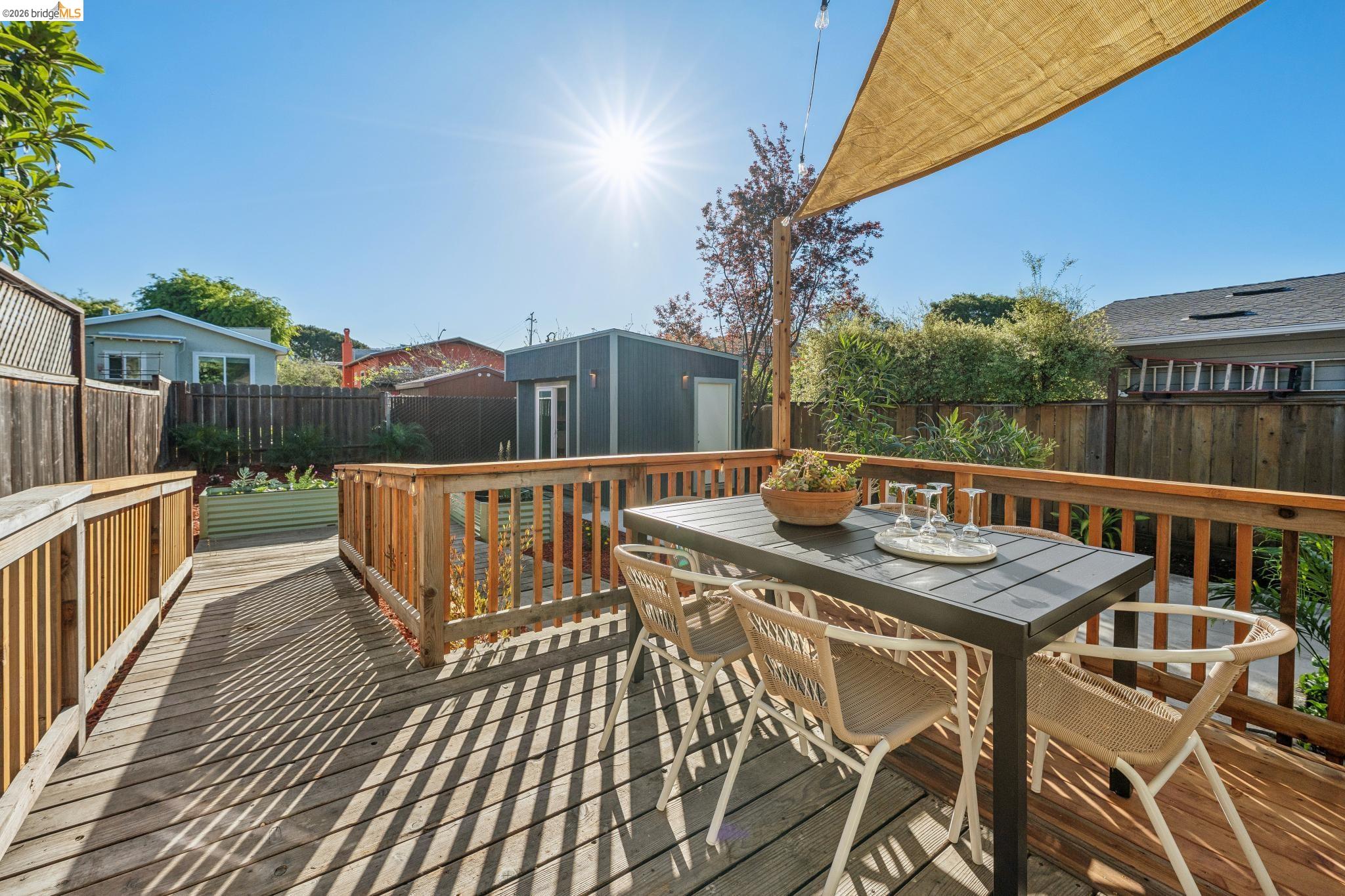 Detail Gallery Image 33 of 46 For 1339 Kains Ave, Berkeley,  CA 94702 - 2 Beds | 1 Baths