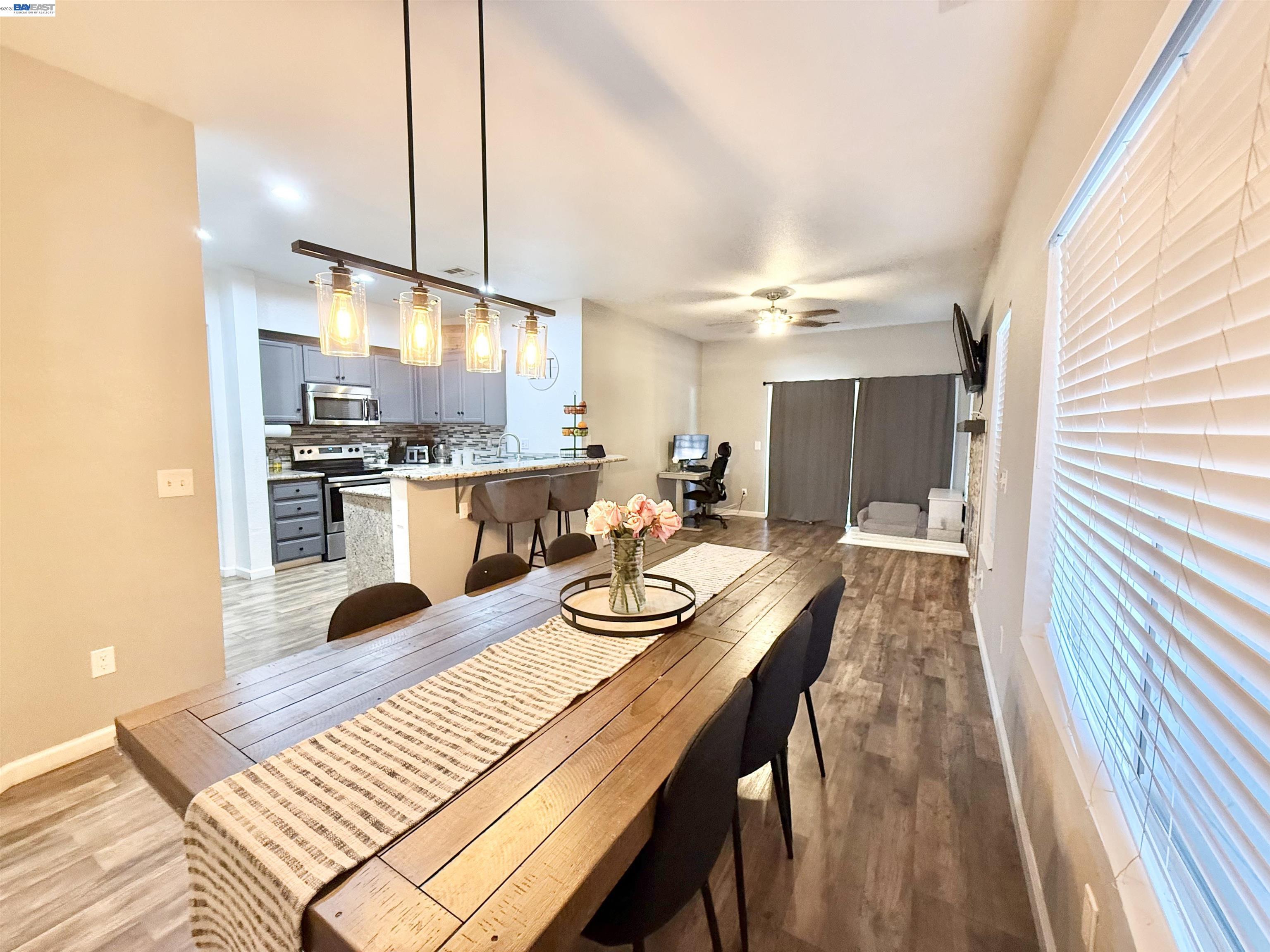 Detail Gallery Image 5 of 25 For 2408 Mountain Pride Court, Modesto,  CA 95355 - 4 Beds | 2 Baths