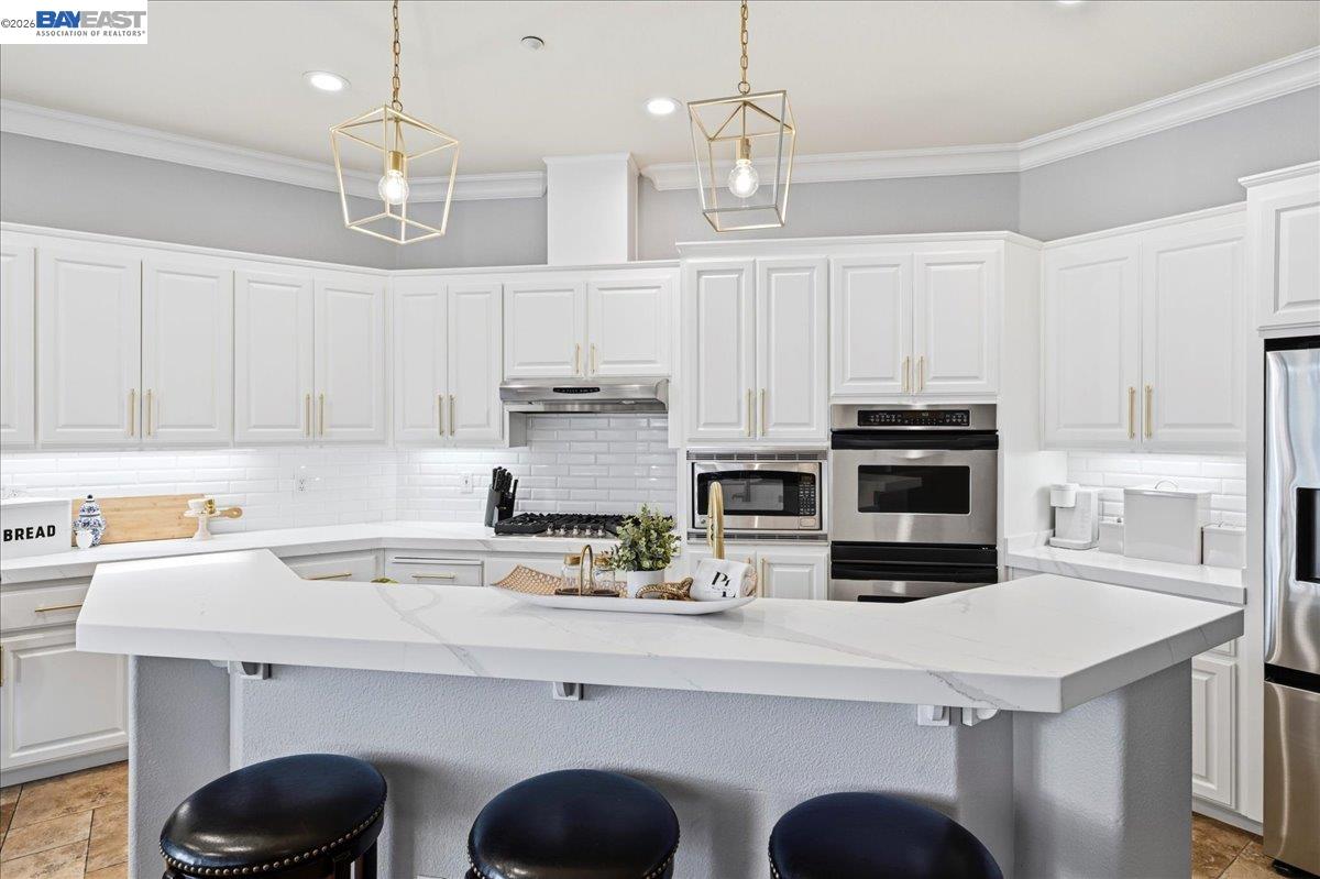 Detail Gallery Image 17 of 60 For 2889 Bresso Ct, Livermore,  CA 94550 - 5 Beds | 2/1 Baths