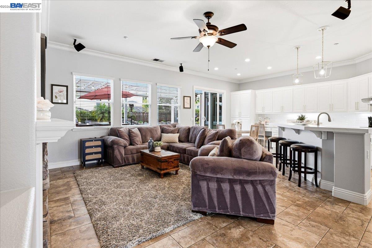 Detail Gallery Image 23 of 60 For 2889 Bresso Ct, Livermore,  CA 94550 - 5 Beds | 2/1 Baths