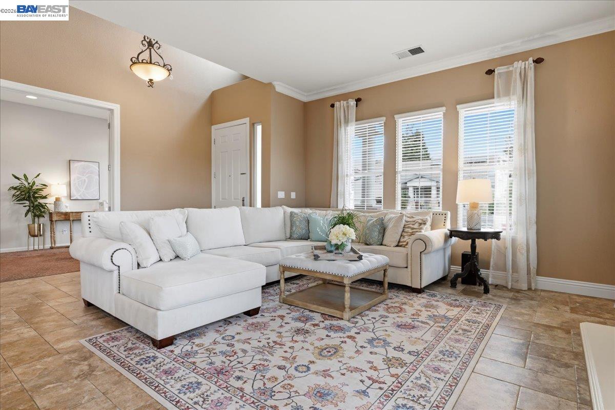 Detail Gallery Image 6 of 60 For 2889 Bresso Ct, Livermore,  CA 94550 - 5 Beds | 2/1 Baths