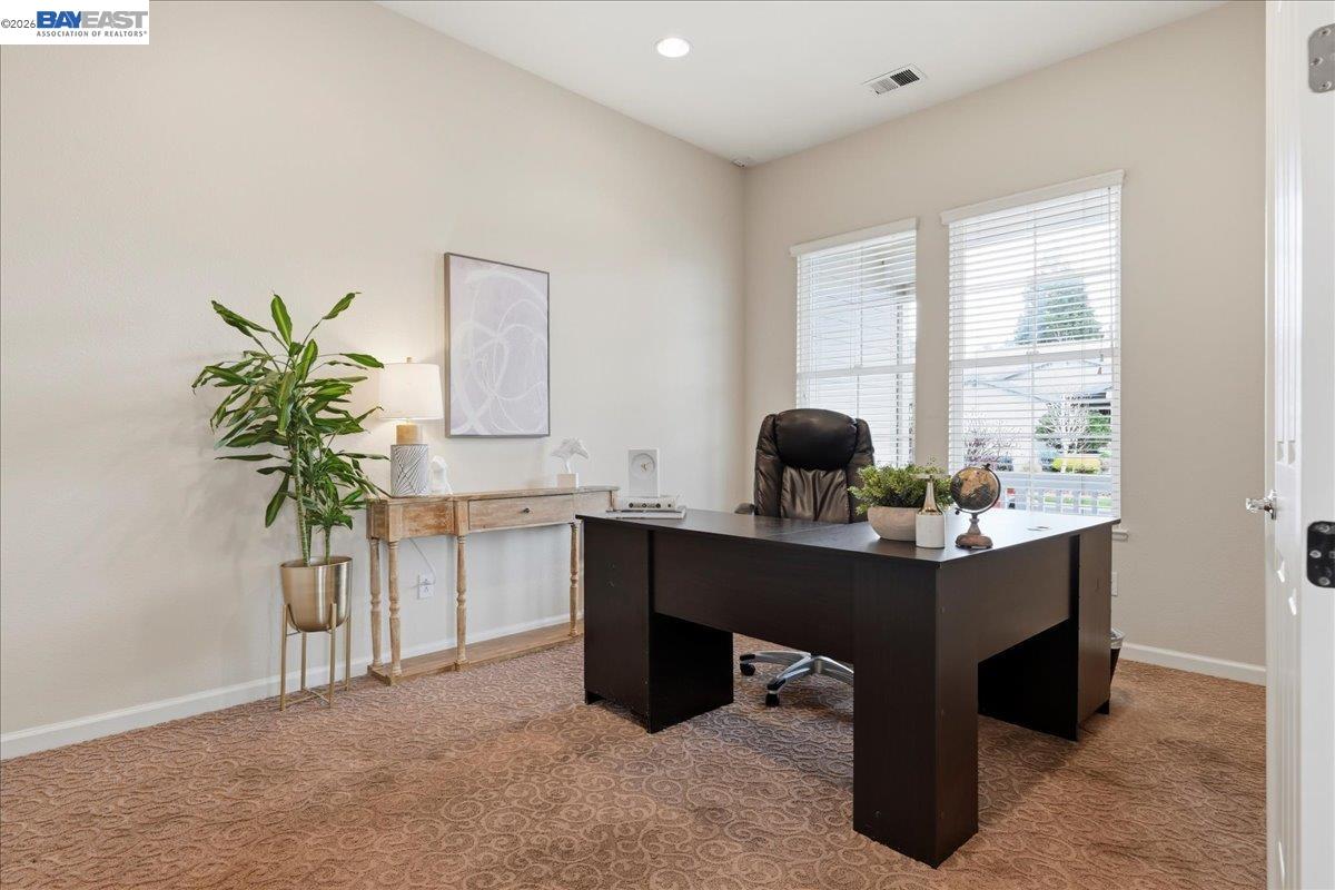 Detail Gallery Image 8 of 60 For 2889 Bresso Ct, Livermore,  CA 94550 - 5 Beds | 2/1 Baths