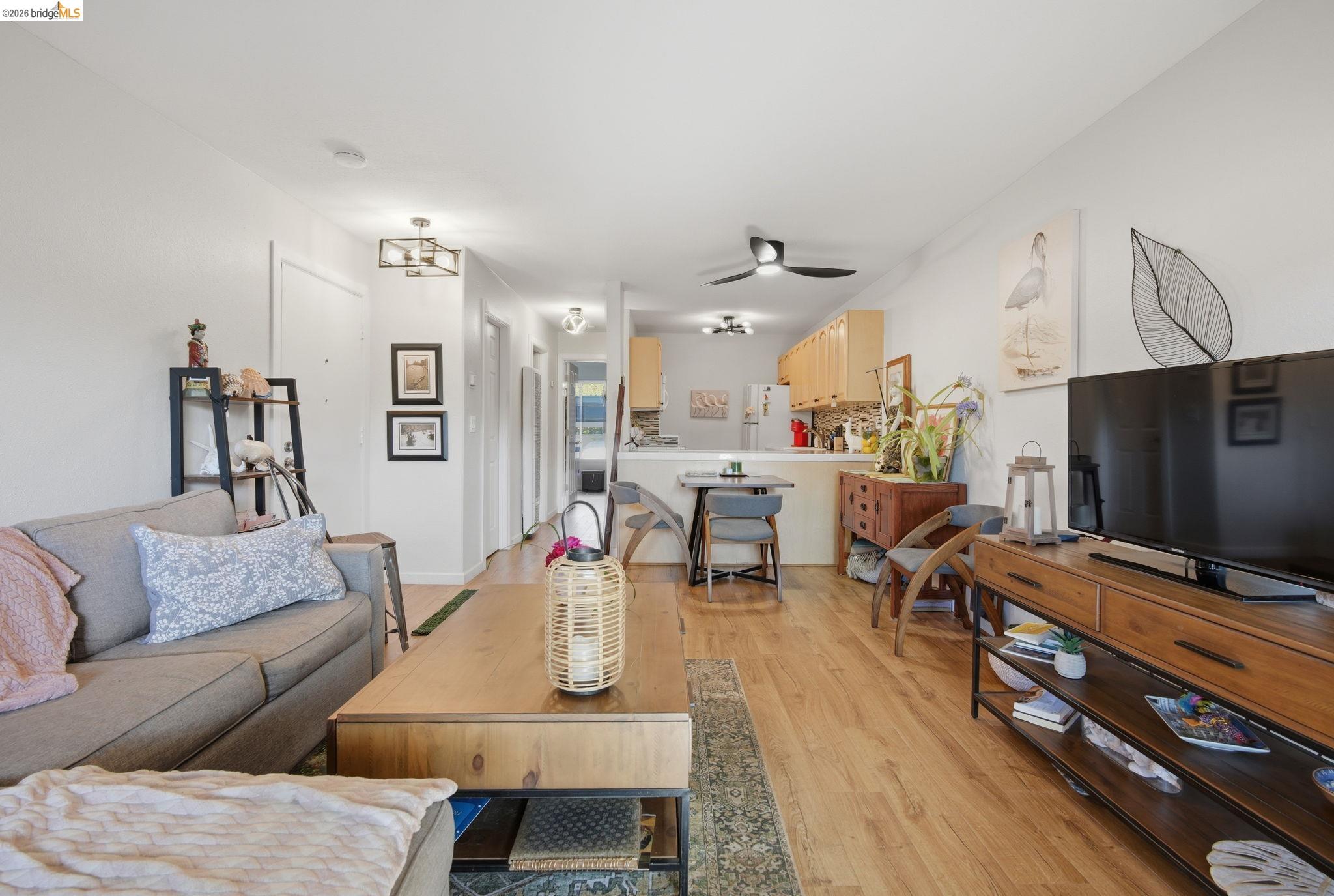 Photo #5: 41128442 Listing: Photo #5