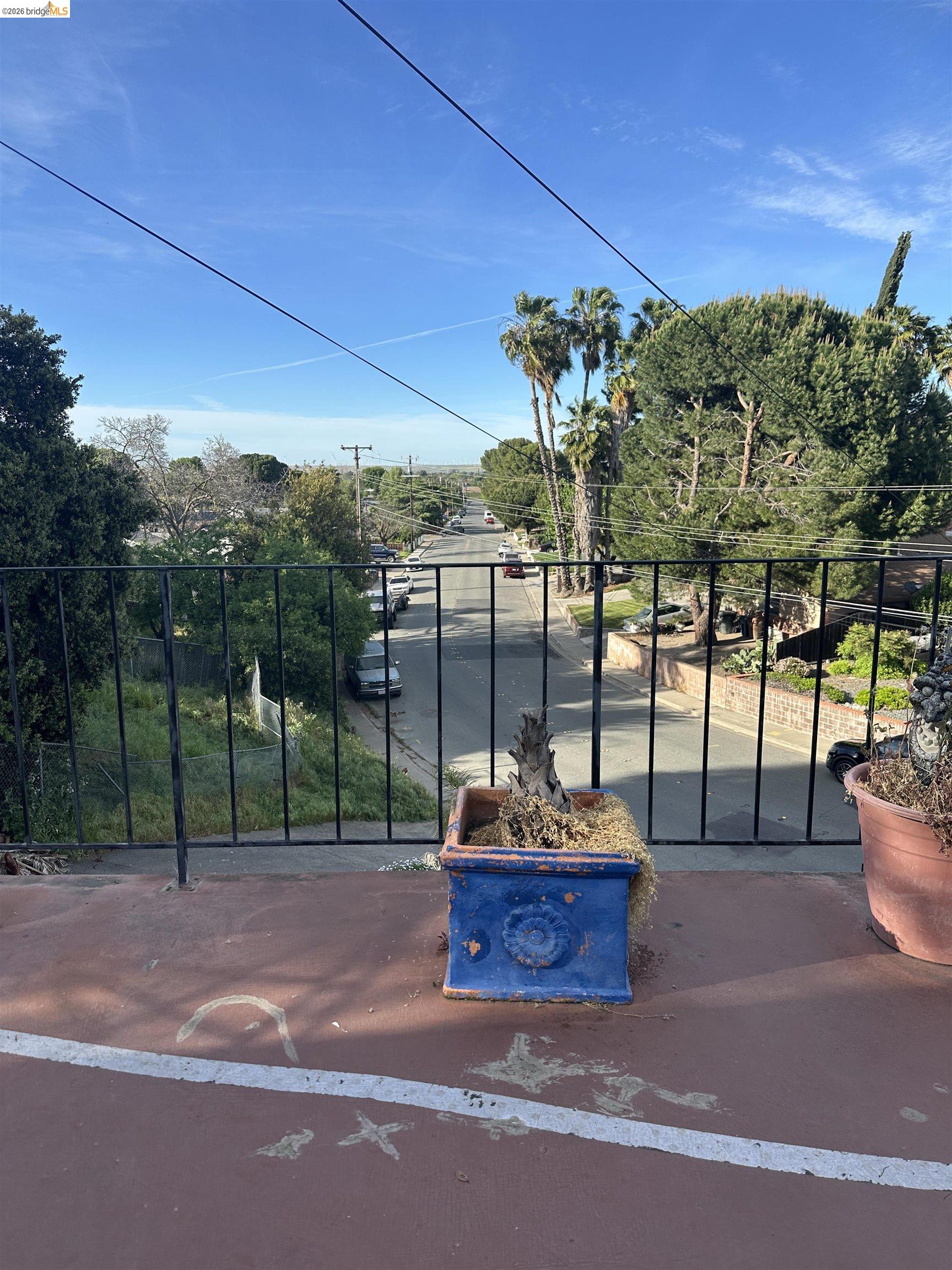 Detail Gallery Image 2 of 10 For 2936 Roosevelt Lane, Antioch,  CA 94509 - 3 Beds | 2 Baths