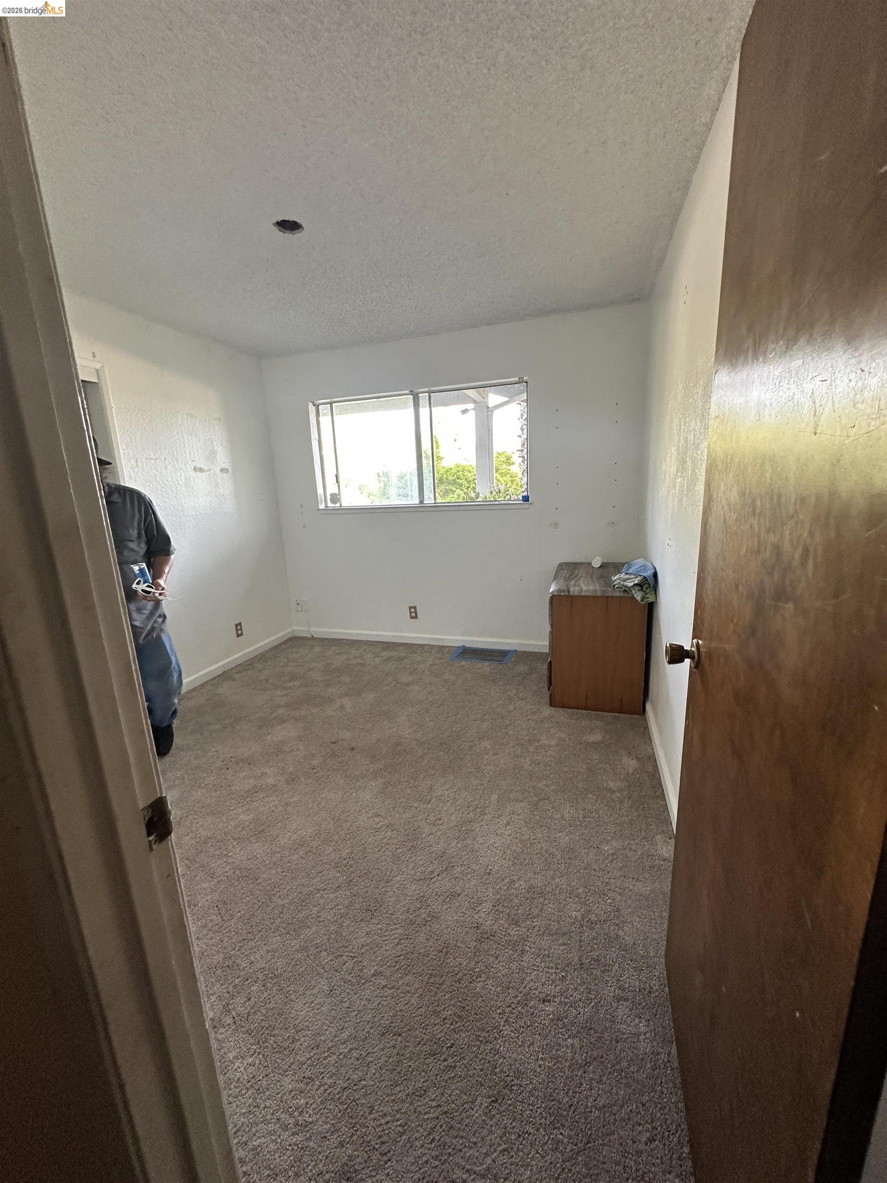 Detail Gallery Image 7 of 10 For 2936 Roosevelt Lane, Antioch,  CA 94509 - 3 Beds | 2 Baths