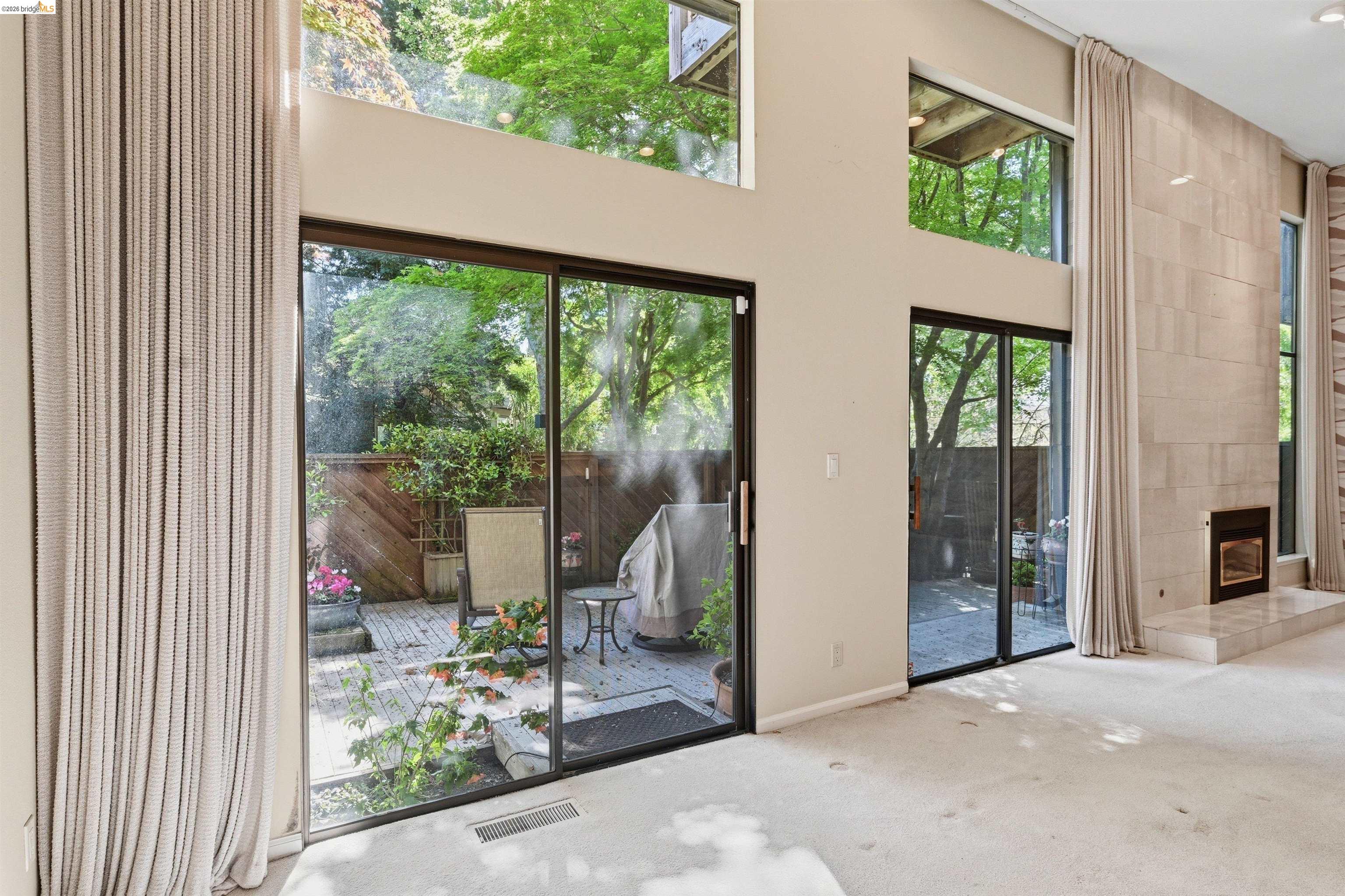 Photo #4: 41128445 Listing: Photo #4