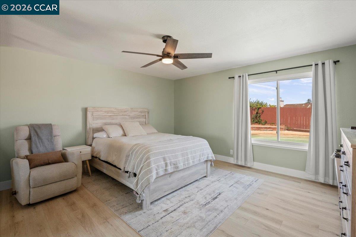 Detail Gallery Image 14 of 22 For 118 Cottonwood Ct, Hercules,  CA 94547 - 3 Beds | 2 Baths