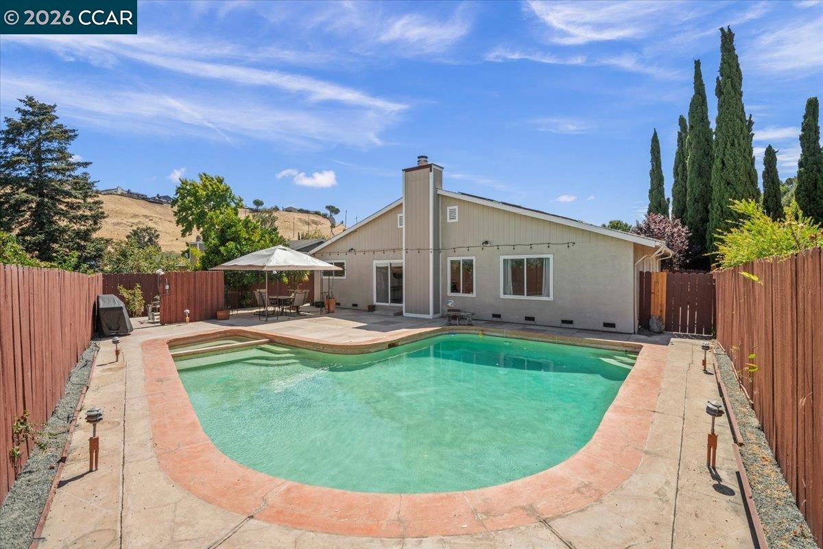 Detail Gallery Image 22 of 22 For 118 Cottonwood Ct, Hercules,  CA 94547 - 3 Beds | 2 Baths